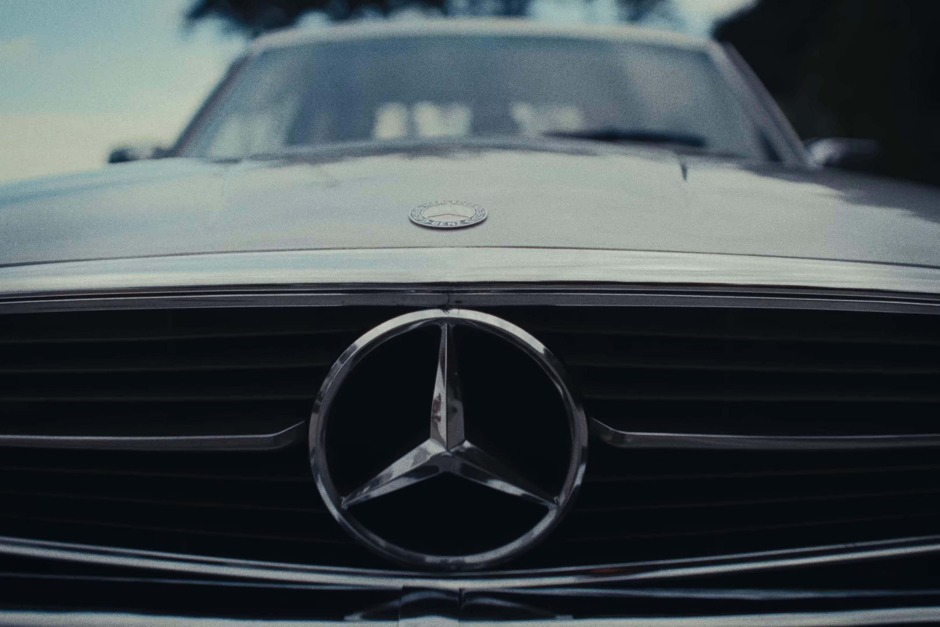 MONEY (2025) —  shot,  lighting