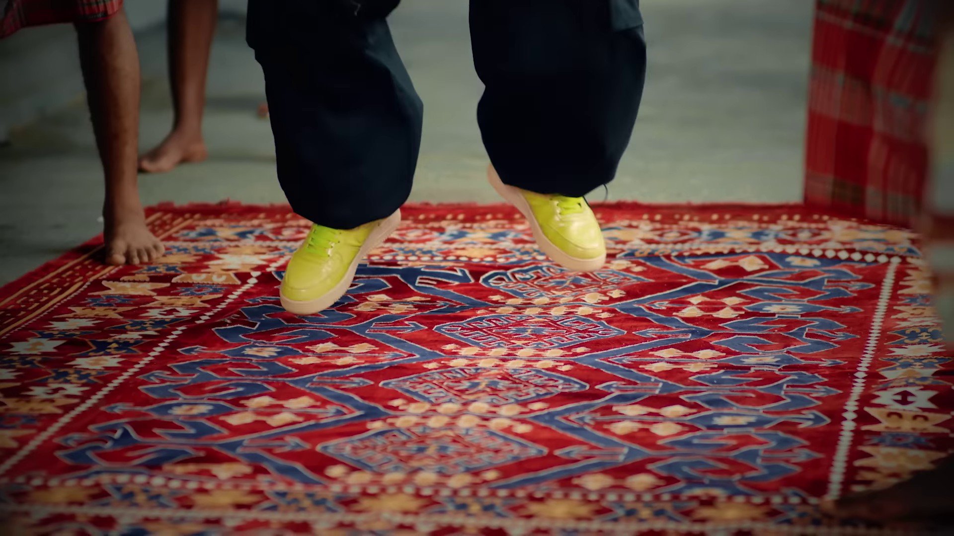 Ojapiano  (2023) —  shot,  lighting