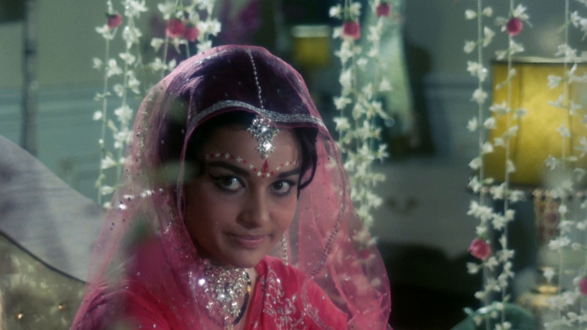 Chirag (1969) —  shot,  lighting