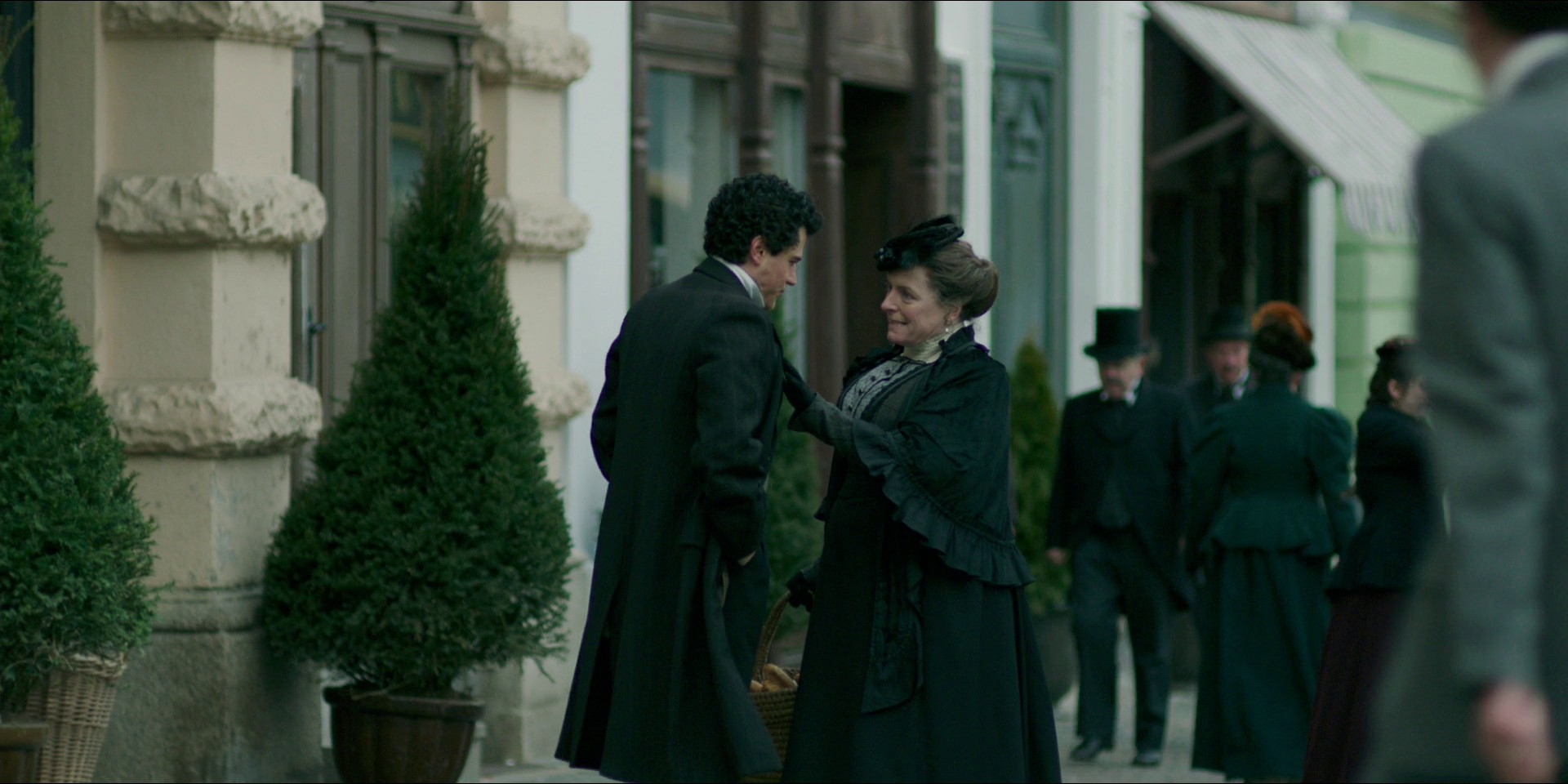 Einstein: Chapter One (2017) —  shot,  lighting