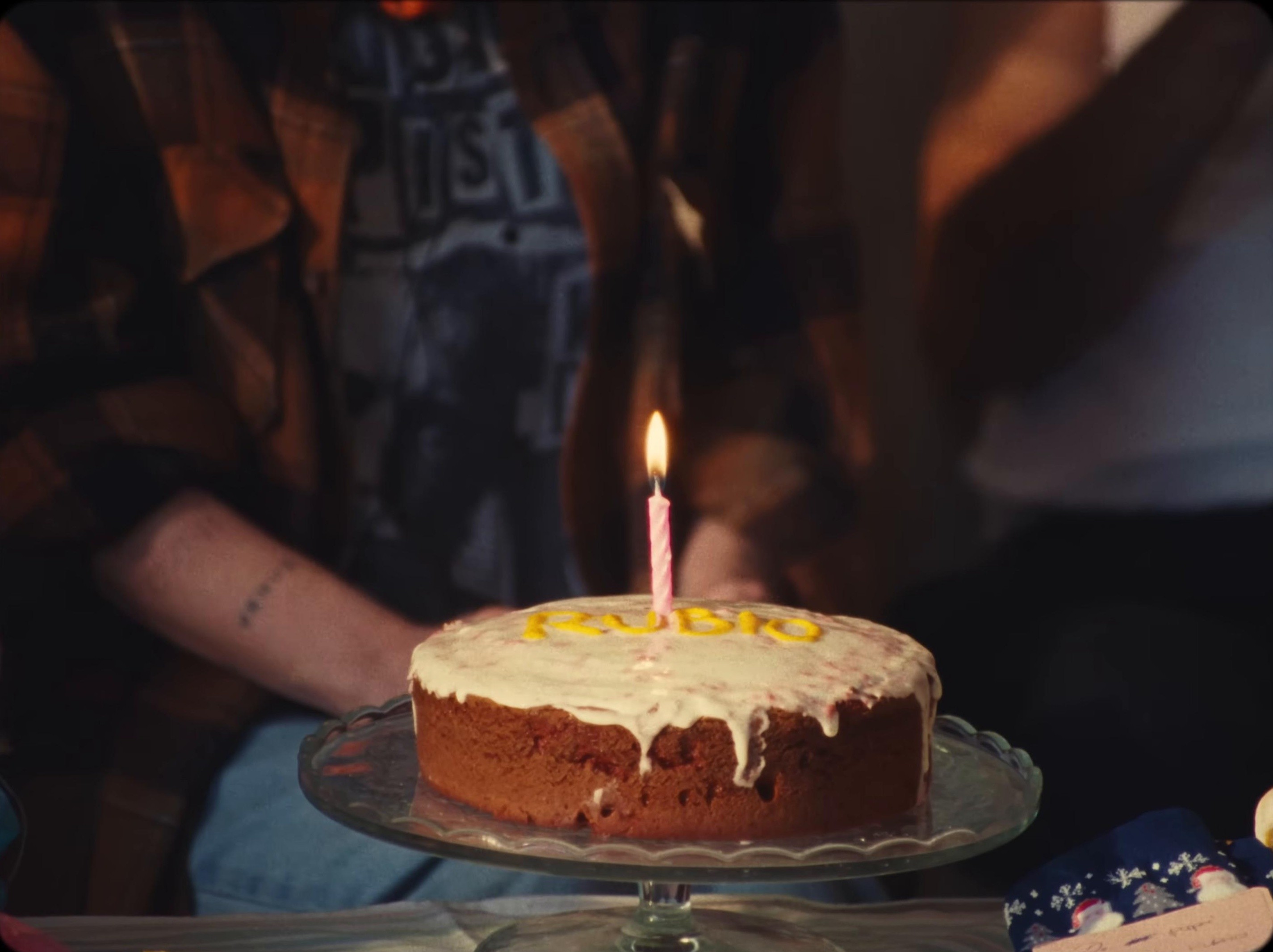 Me Asusta Amar Tanto La Soledad (2026) —  shot,  lighting