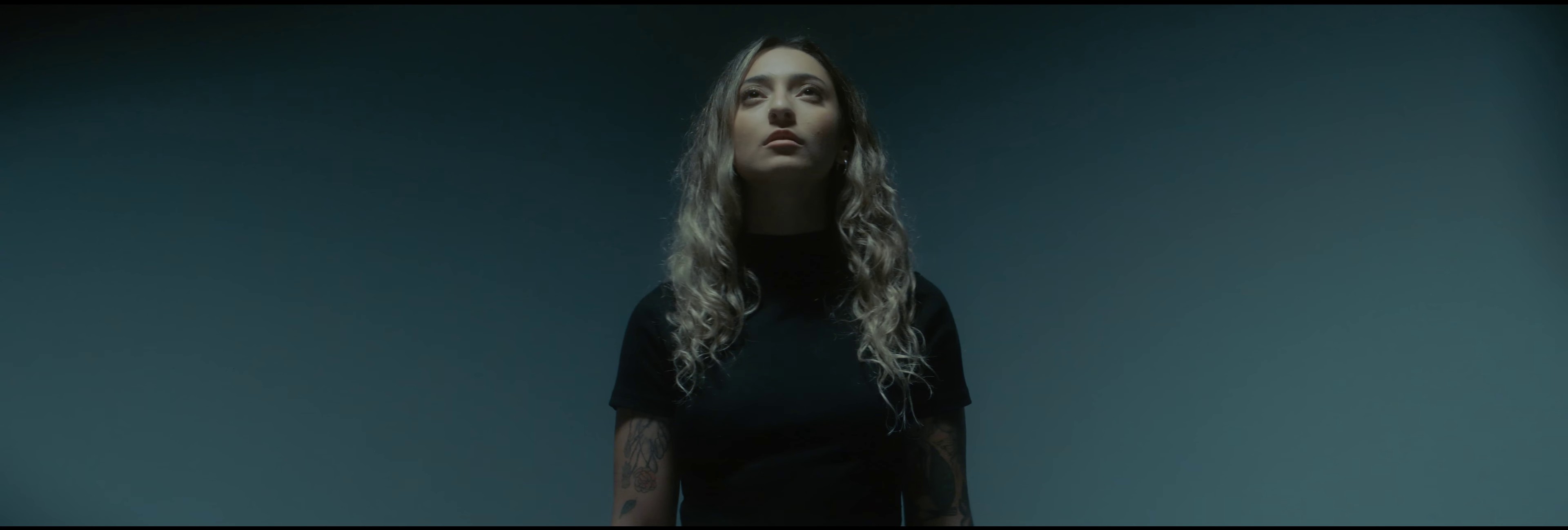 Drug dealin (2022) —  shot,  lighting