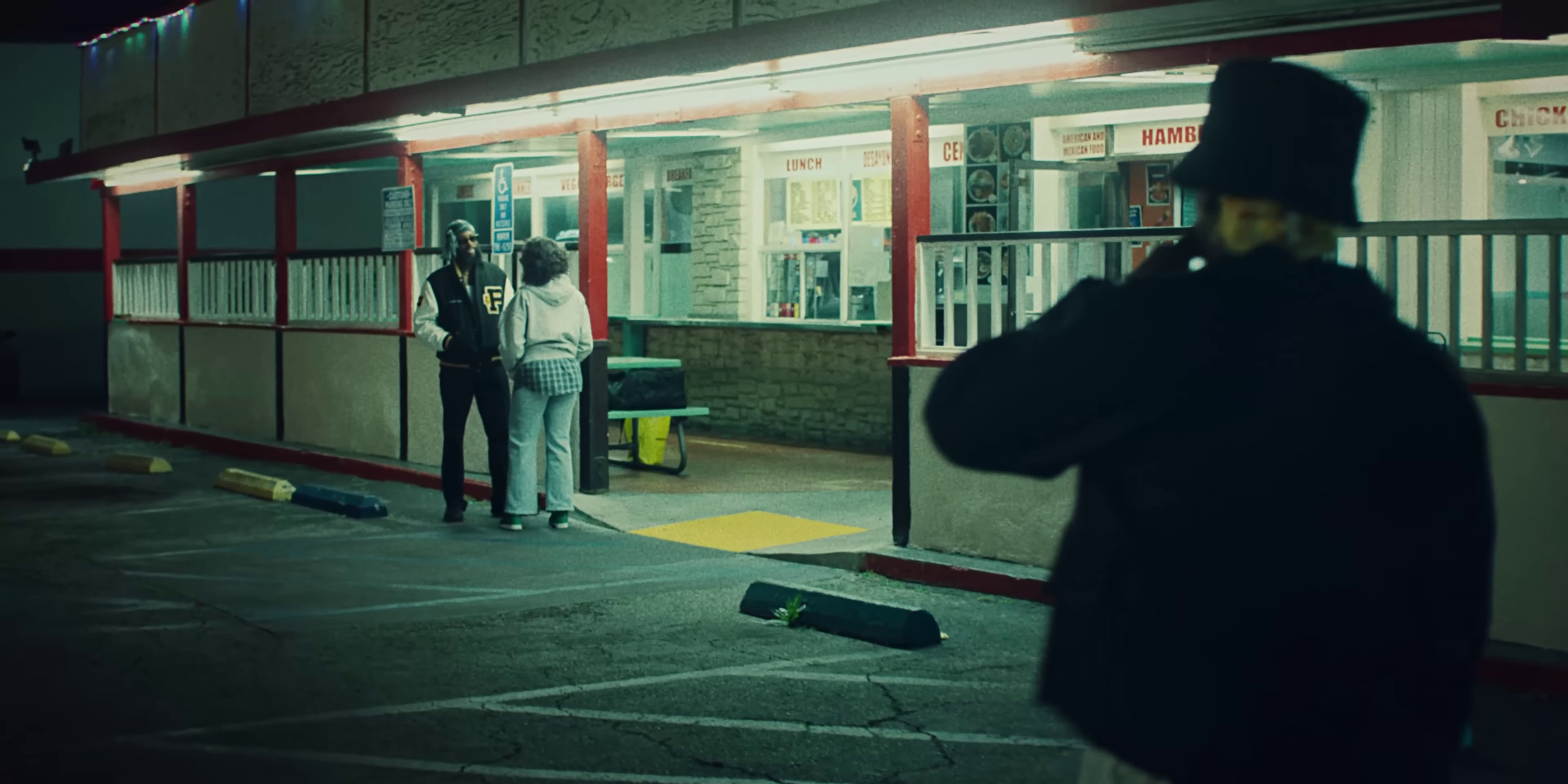 HONEYSUCKLE NECKBONE (2023) —  shot,  lighting