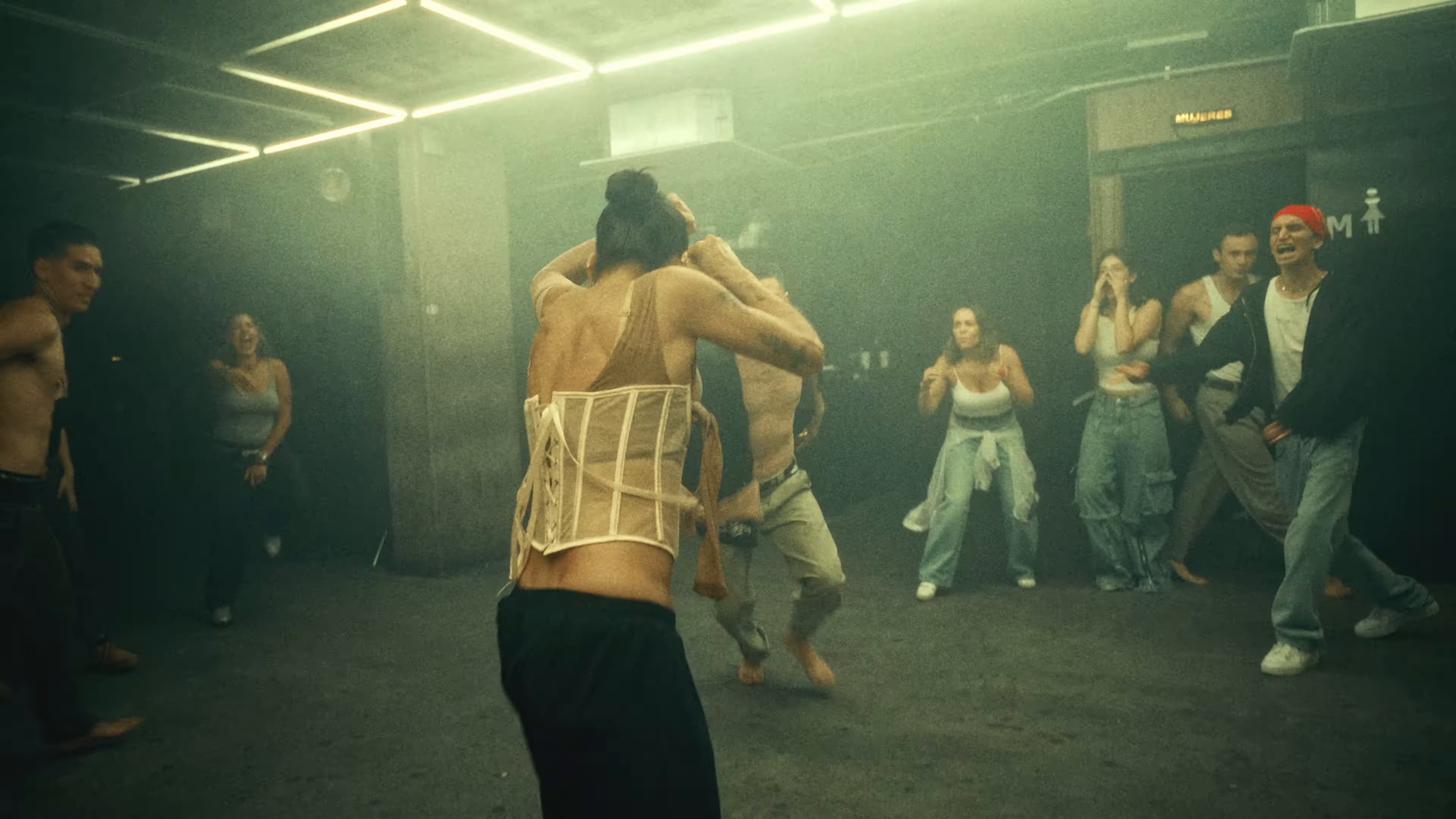 SENSOU (2024) —  shot,  lighting