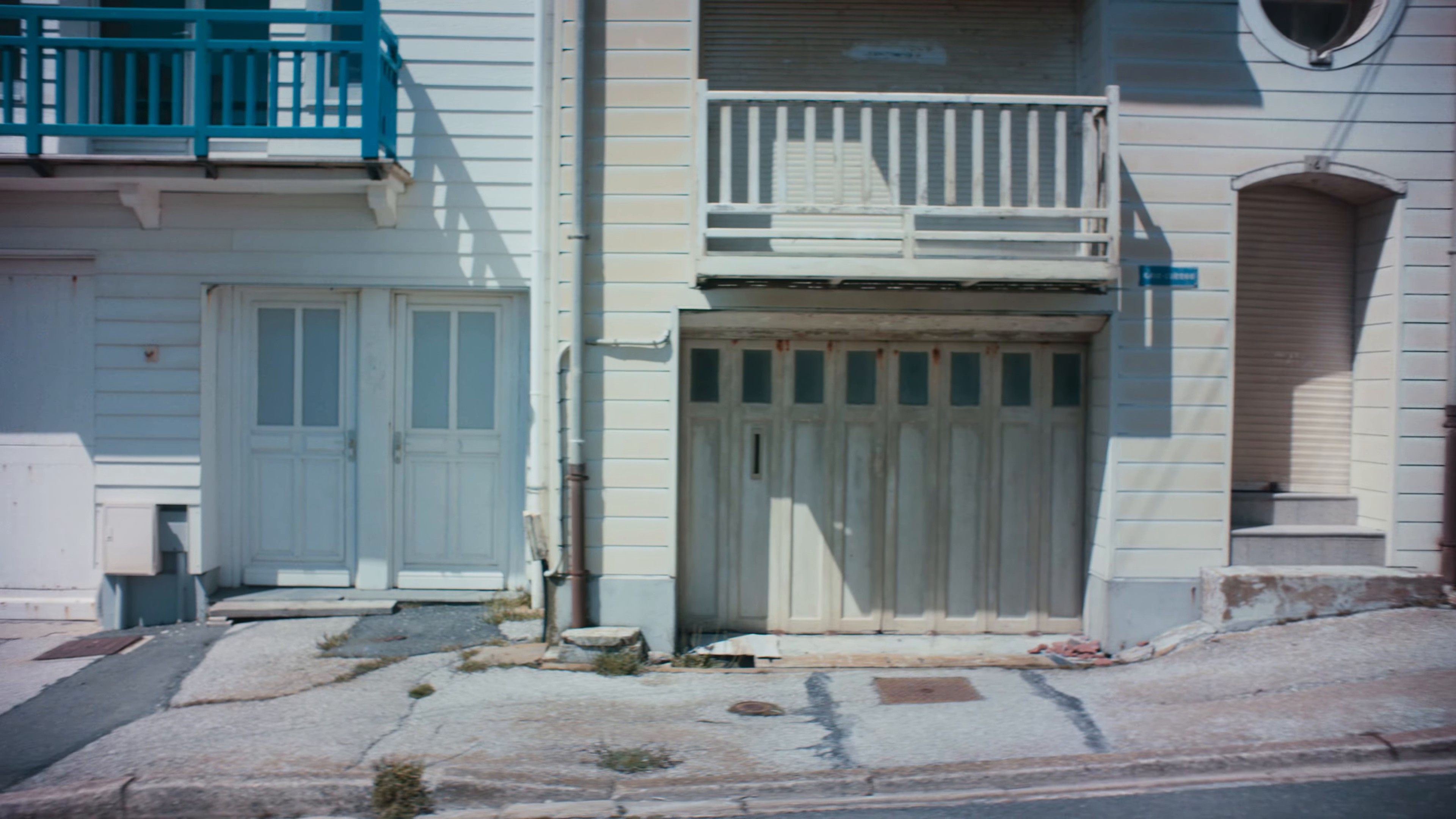 Mon épaule (2024) —  shot,  lighting