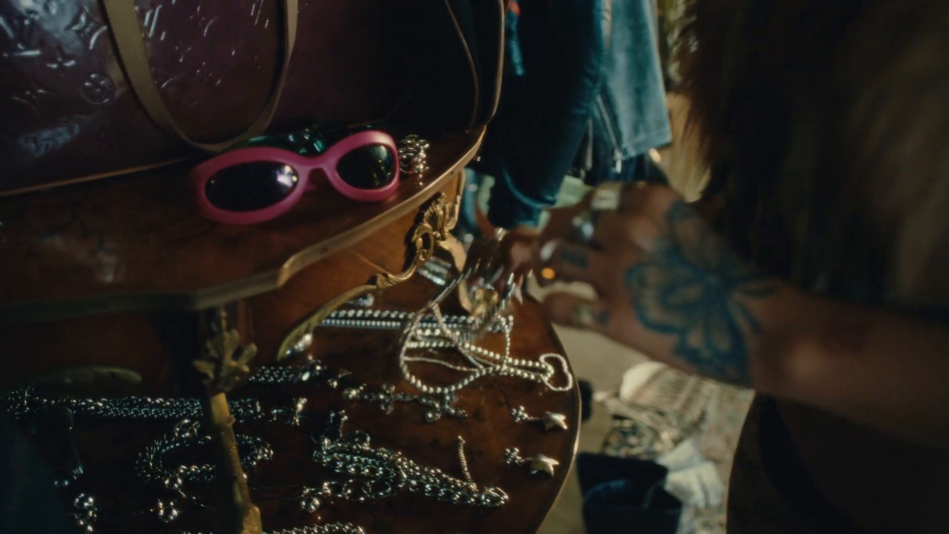 AGLM (2025) —  shot,  lighting