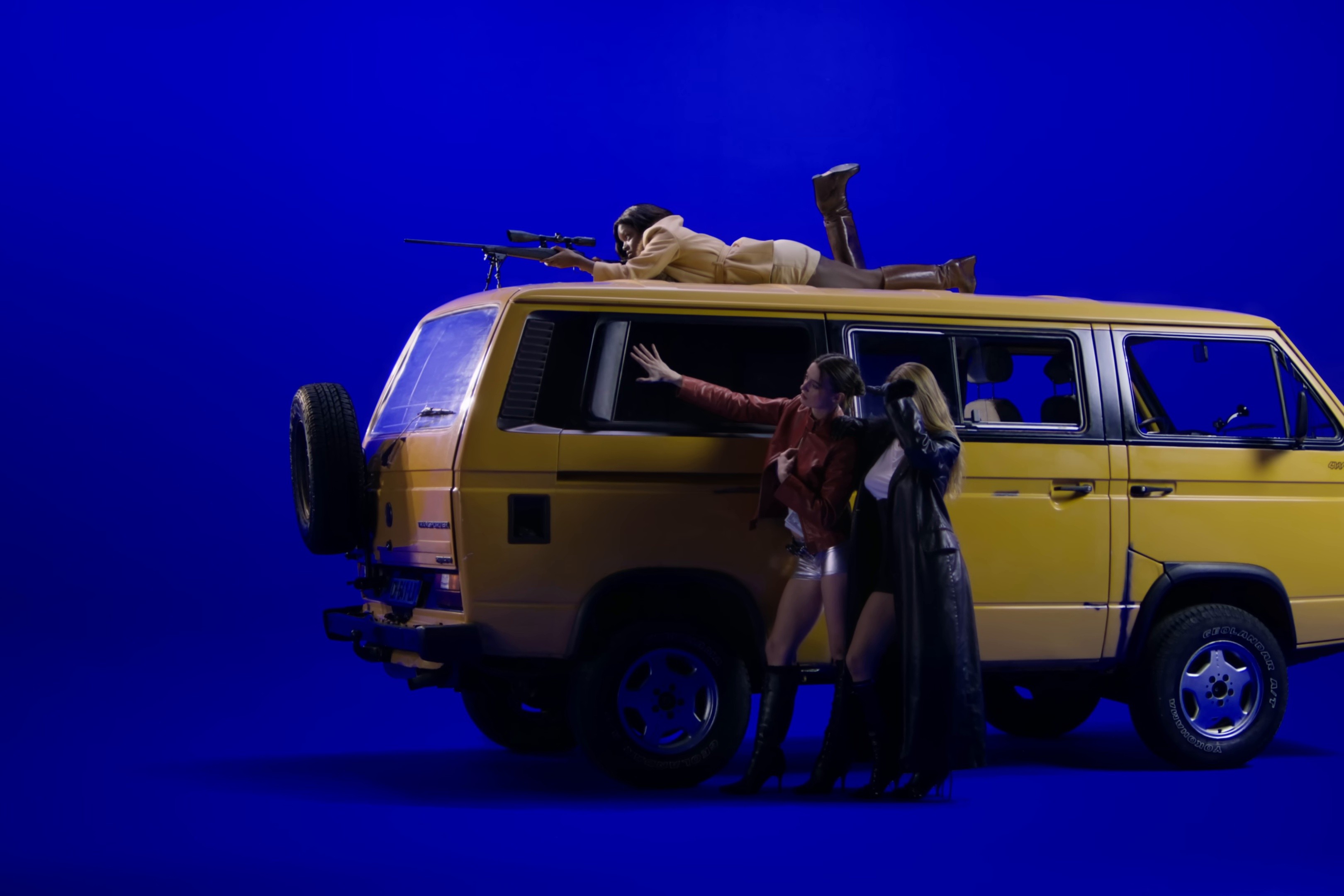  17 TEUDY  (2024) —  shot,  lighting