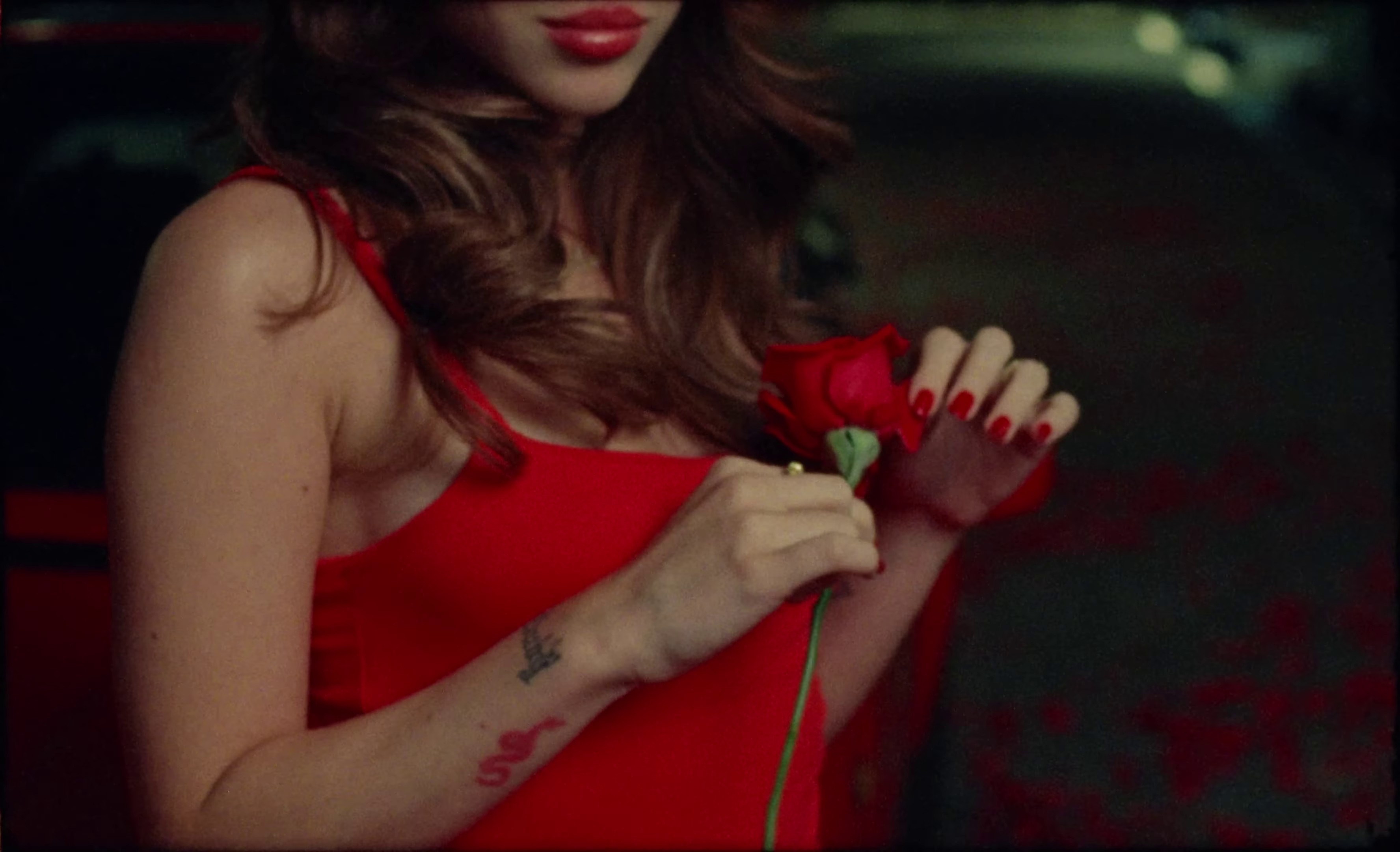 Ojos Verdes (2024) —  shot,  lighting