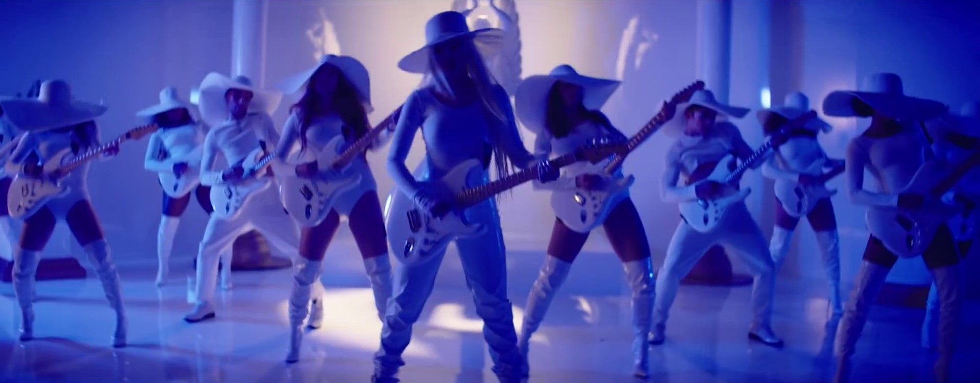 Kings & Queens (2020) —  shot,  lighting