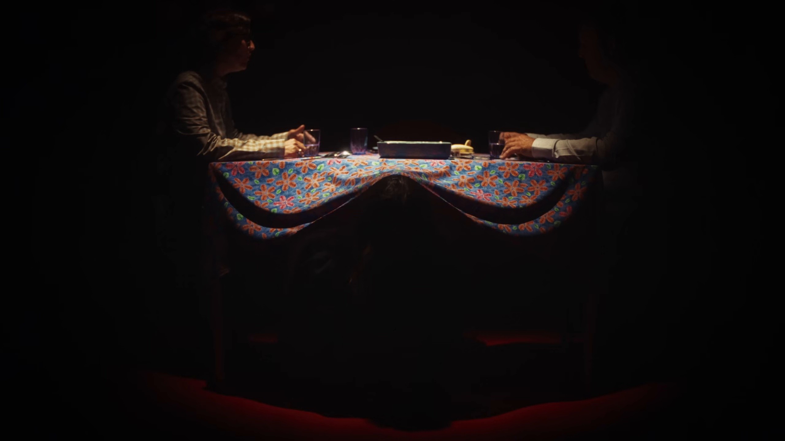 la maison (2025) —  shot,  lighting