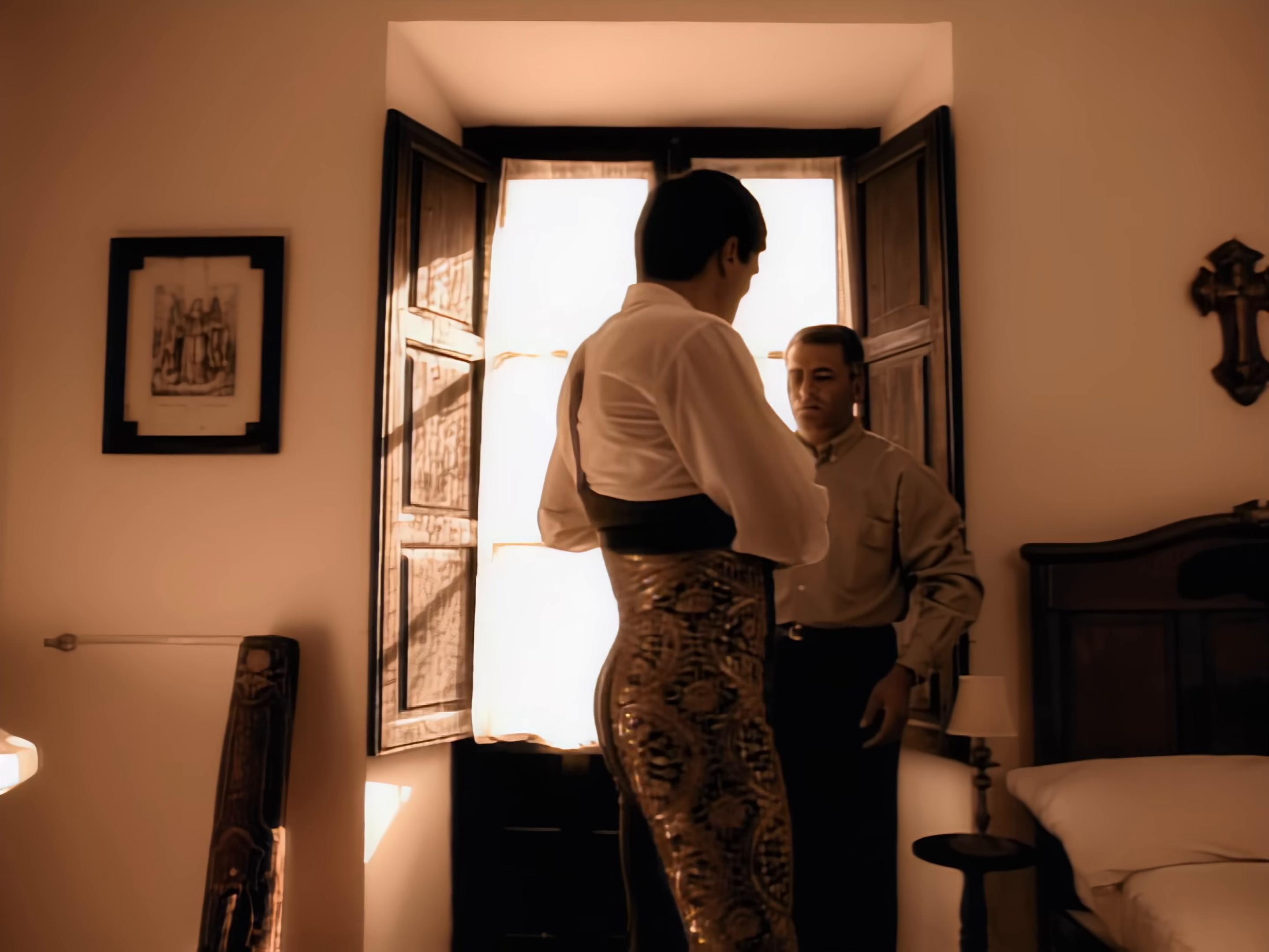 Take A Bow (2009) —  shot,  lighting