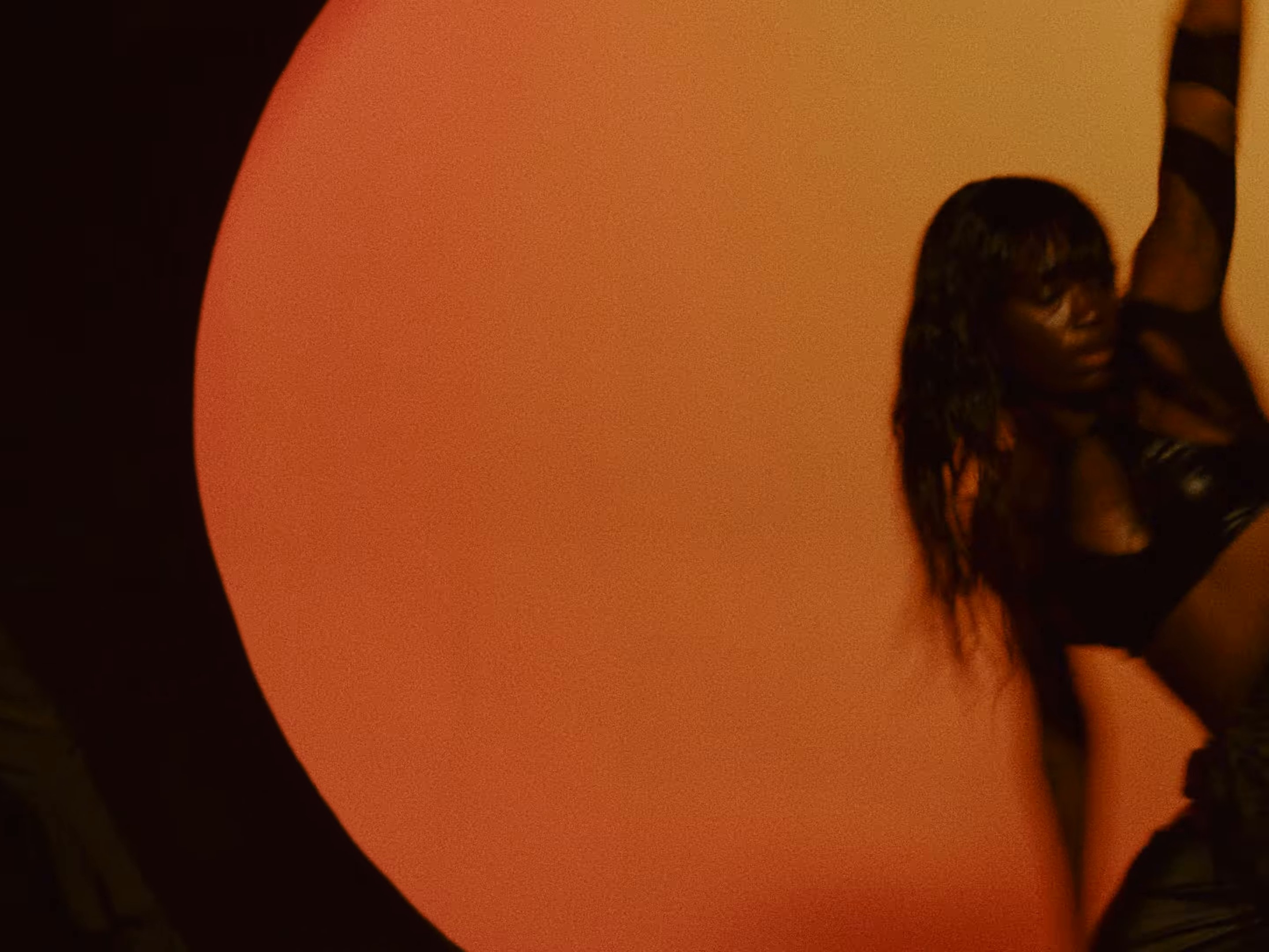 Beggin' (2024) —  shot,  lighting