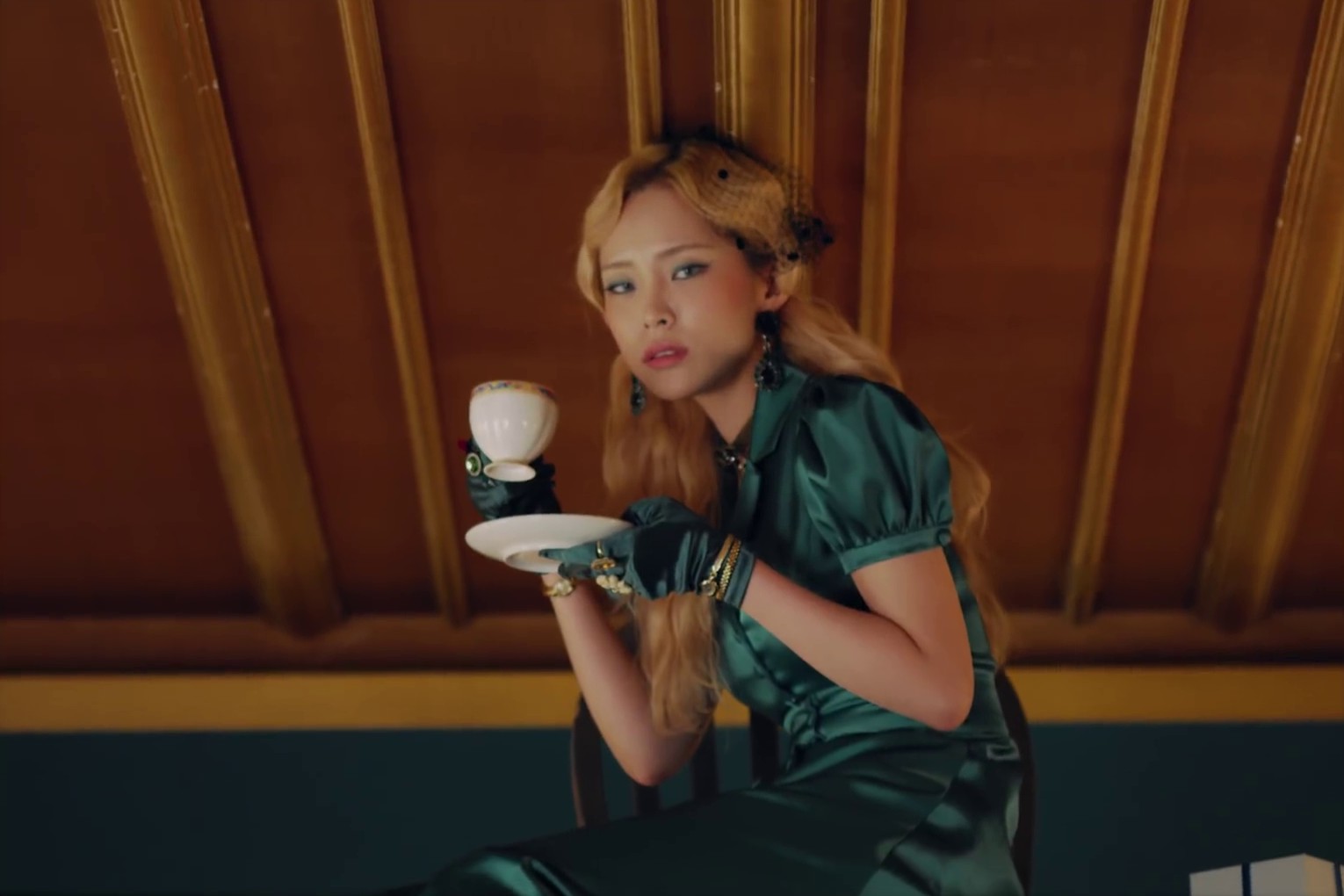 Jenga  (2018) —  shot,  lighting