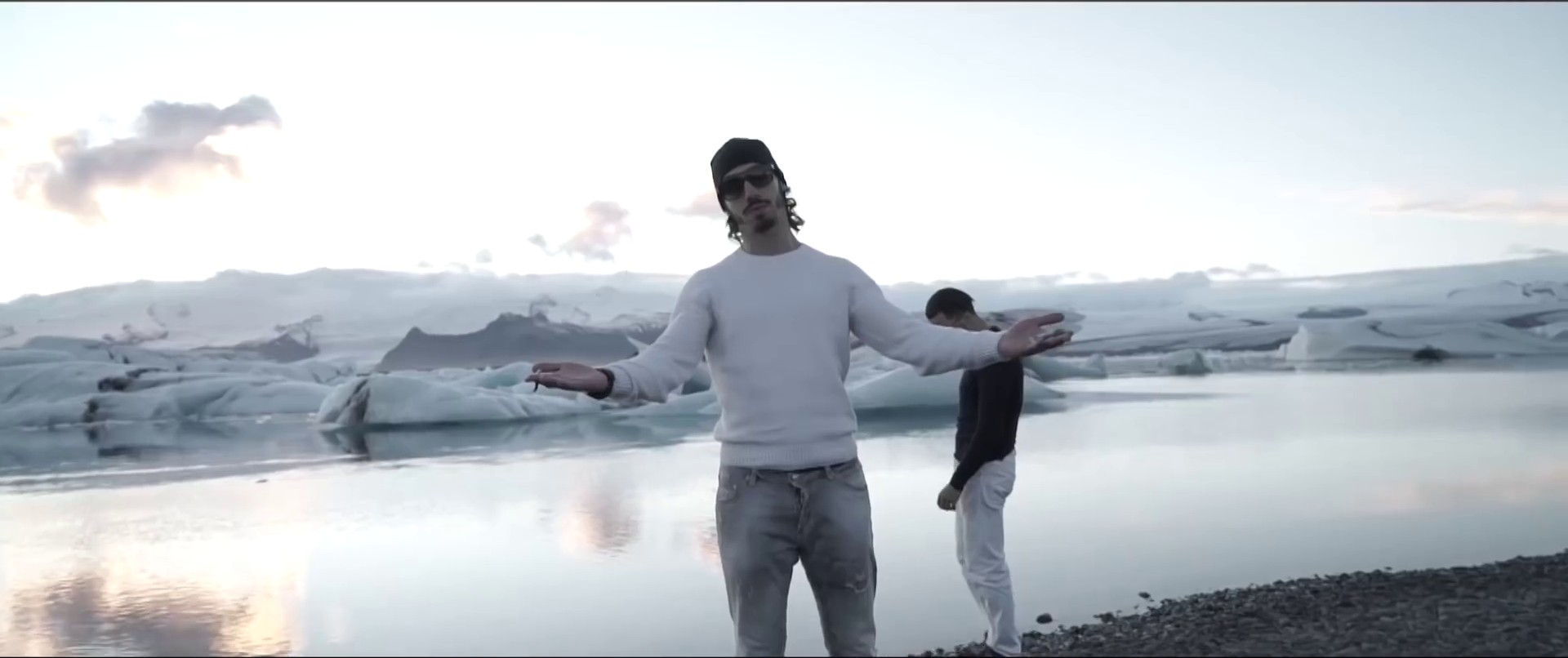 Oh Lala (2015) —  shot,  lighting