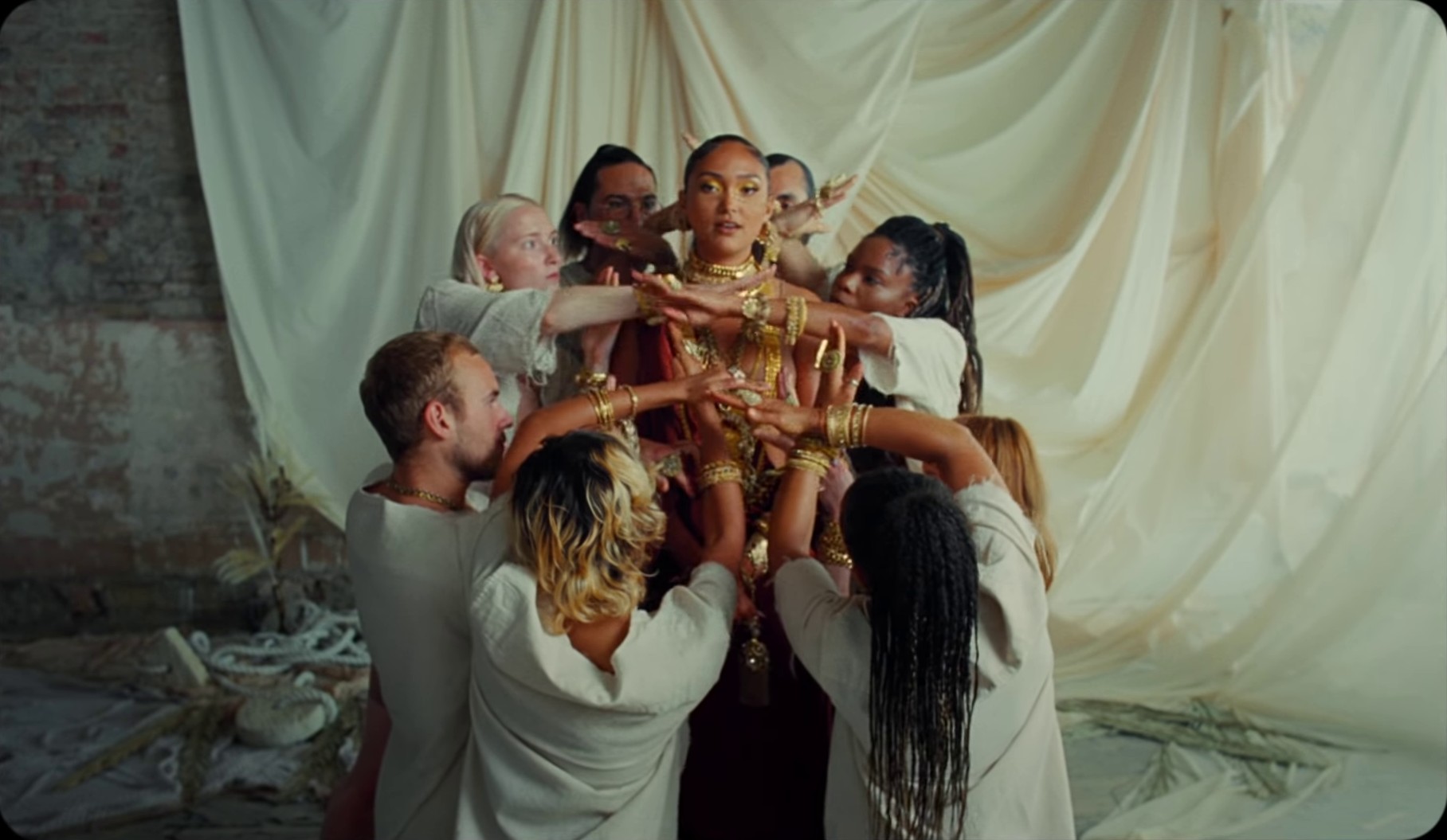 Feet Don't Fail Me Now (2021) —  shot,  lighting