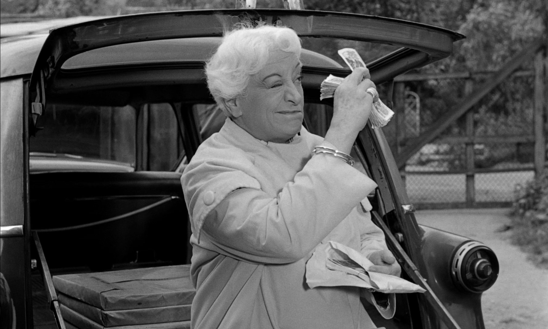 The Counterfeiters of Paris (1961) —  shot,  lighting