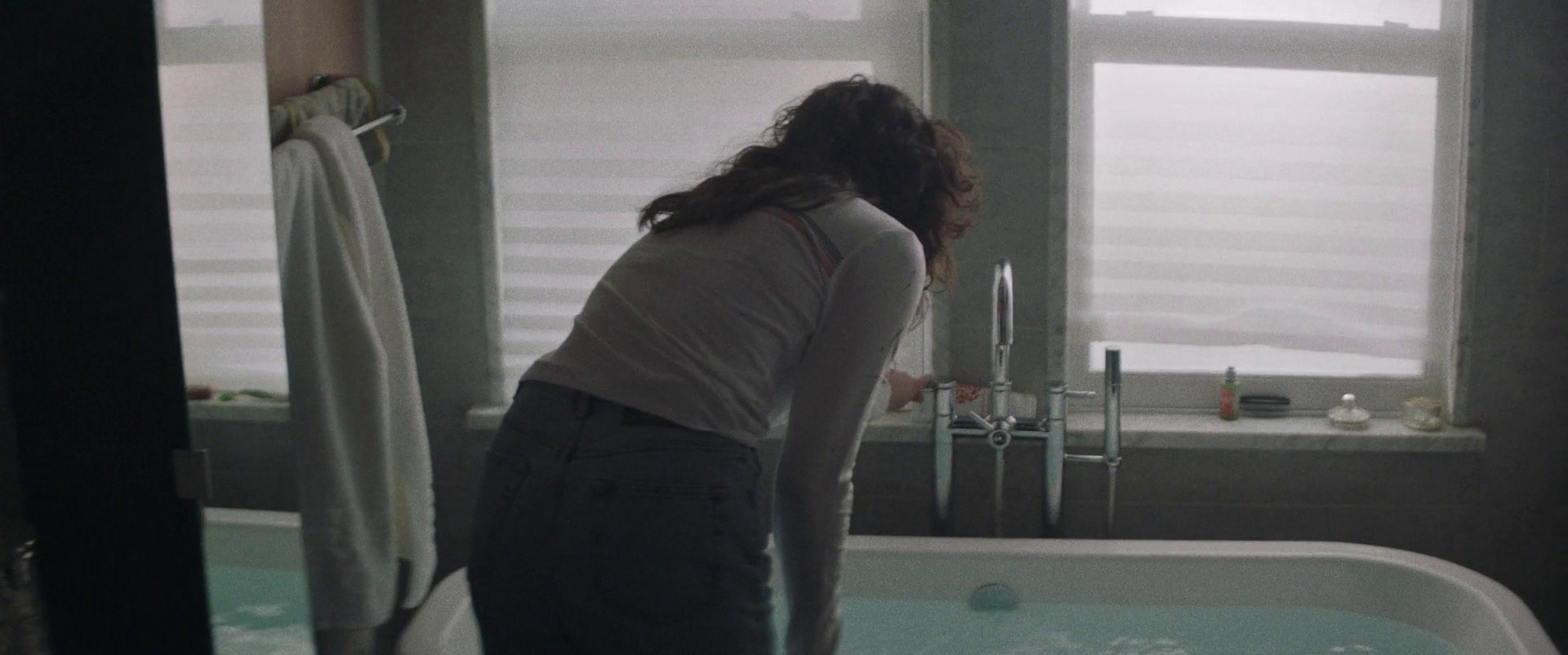 Terra (2018) —  shot,  lighting