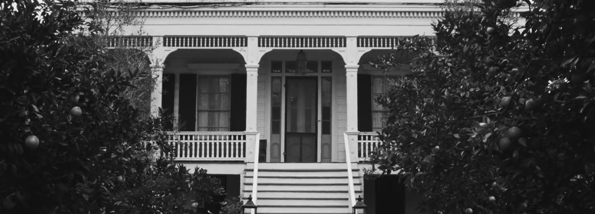 Sorry  (2016) —  shot,  lighting