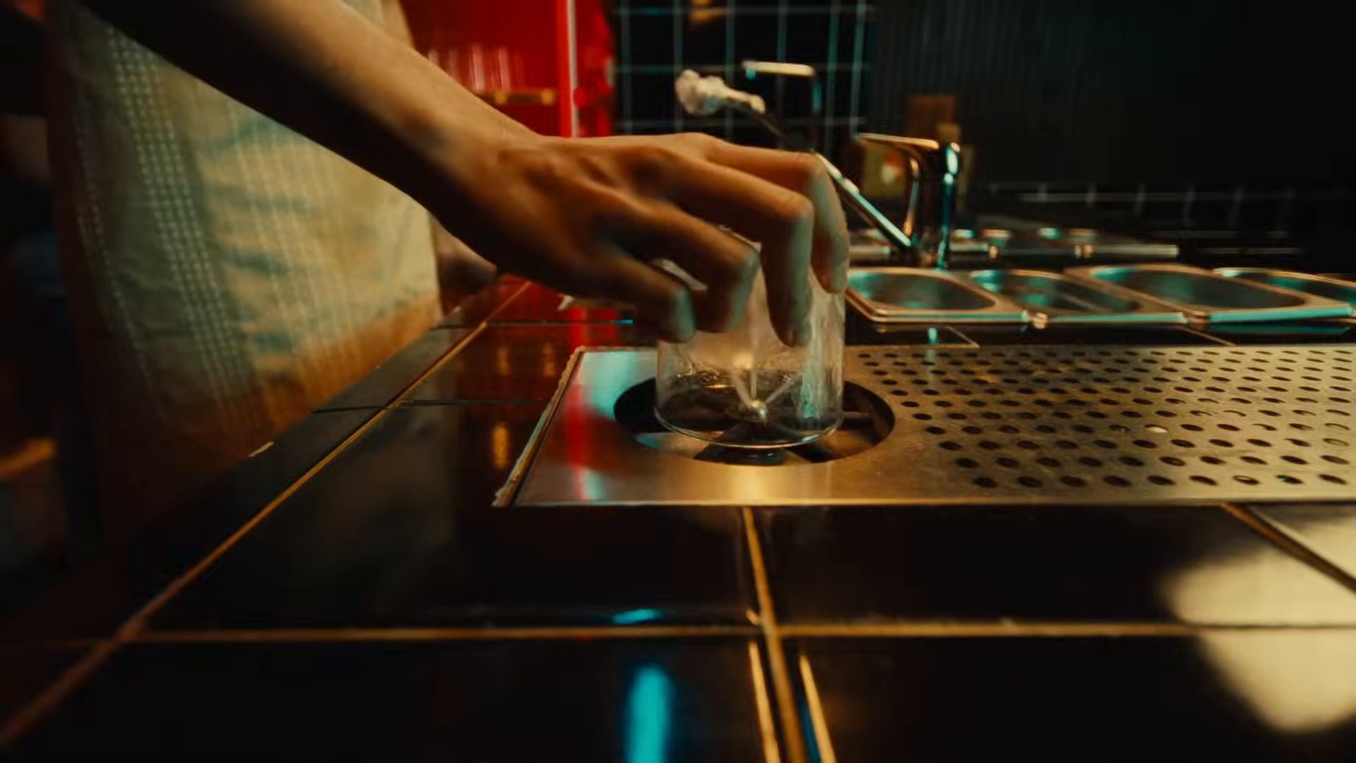 KEEPER (2025) —  shot,  lighting