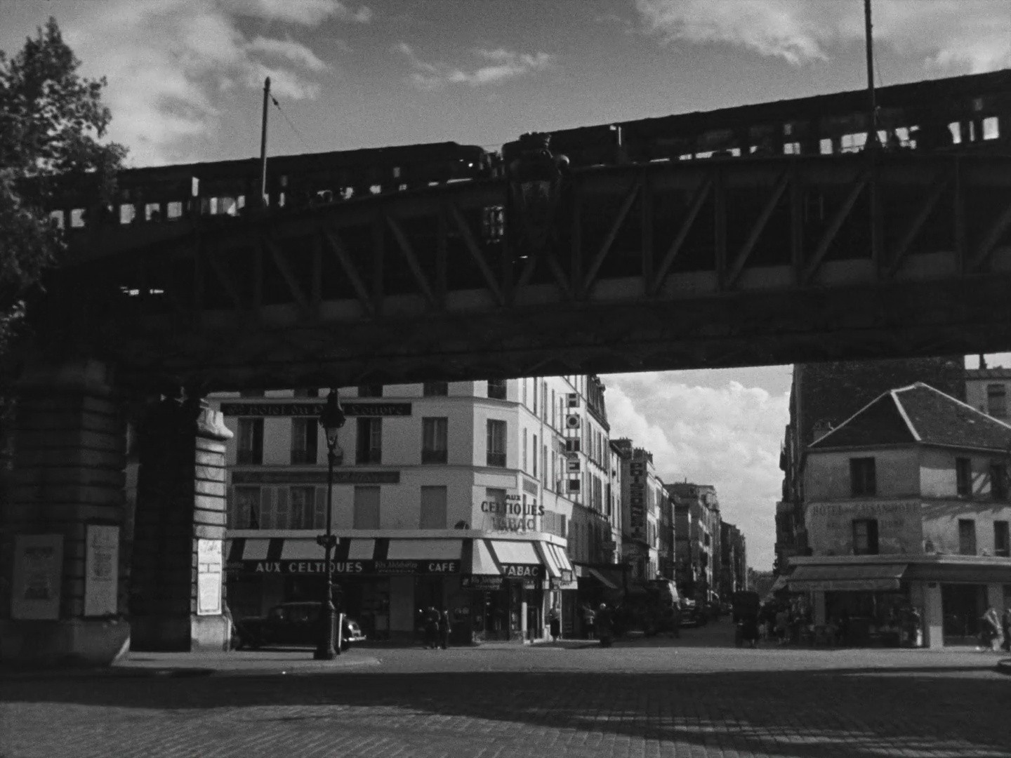 Air of Paris (1958) —  shot,  lighting