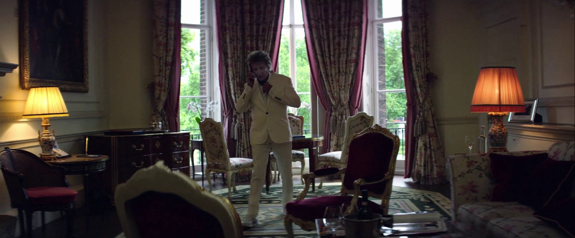 Everyday (2021) —  shot,  lighting