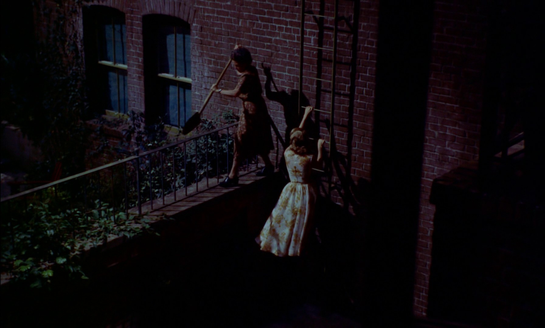 Rear Window (1954) —  shot,  lighting