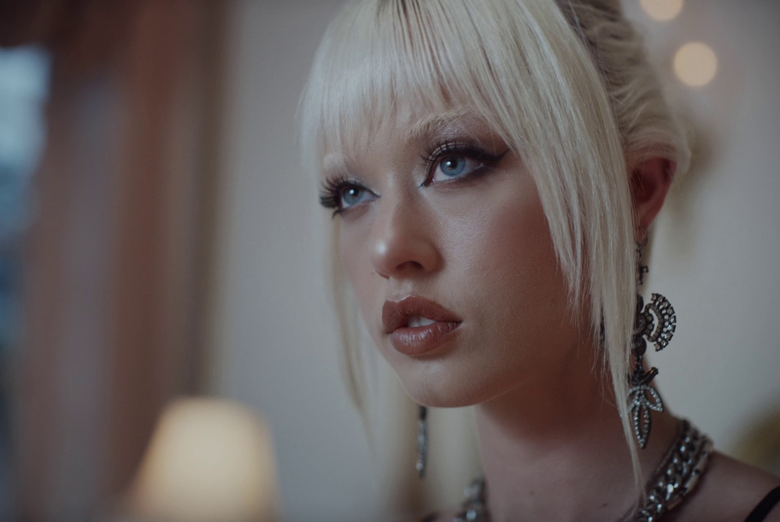 SOMEBODY (2021) —  shot,  lighting