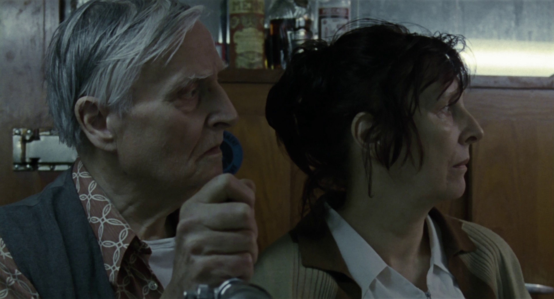 The Castle (1998) —  shot,  lighting