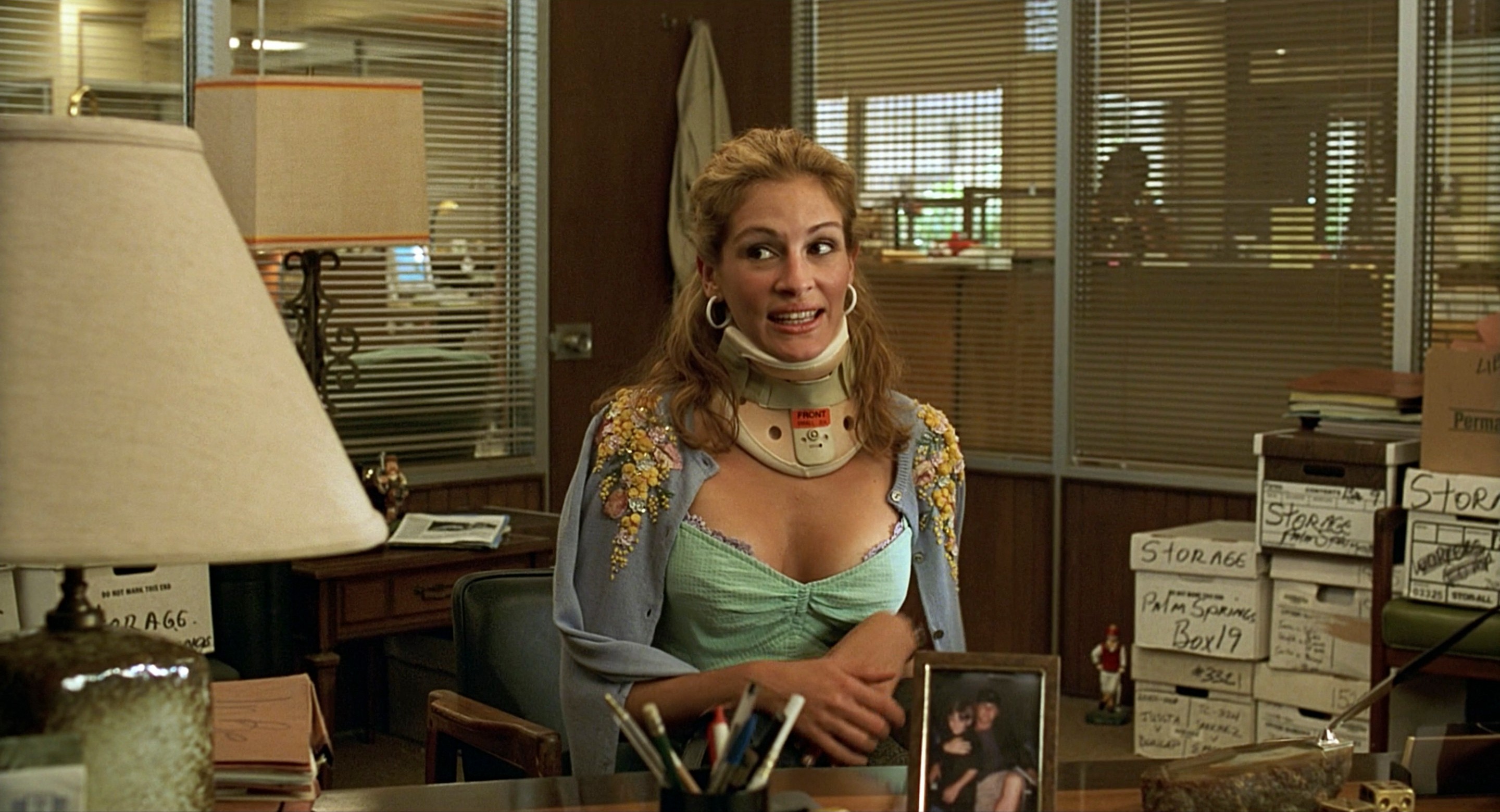 Erin Brockovich (2000) —  shot,  lighting