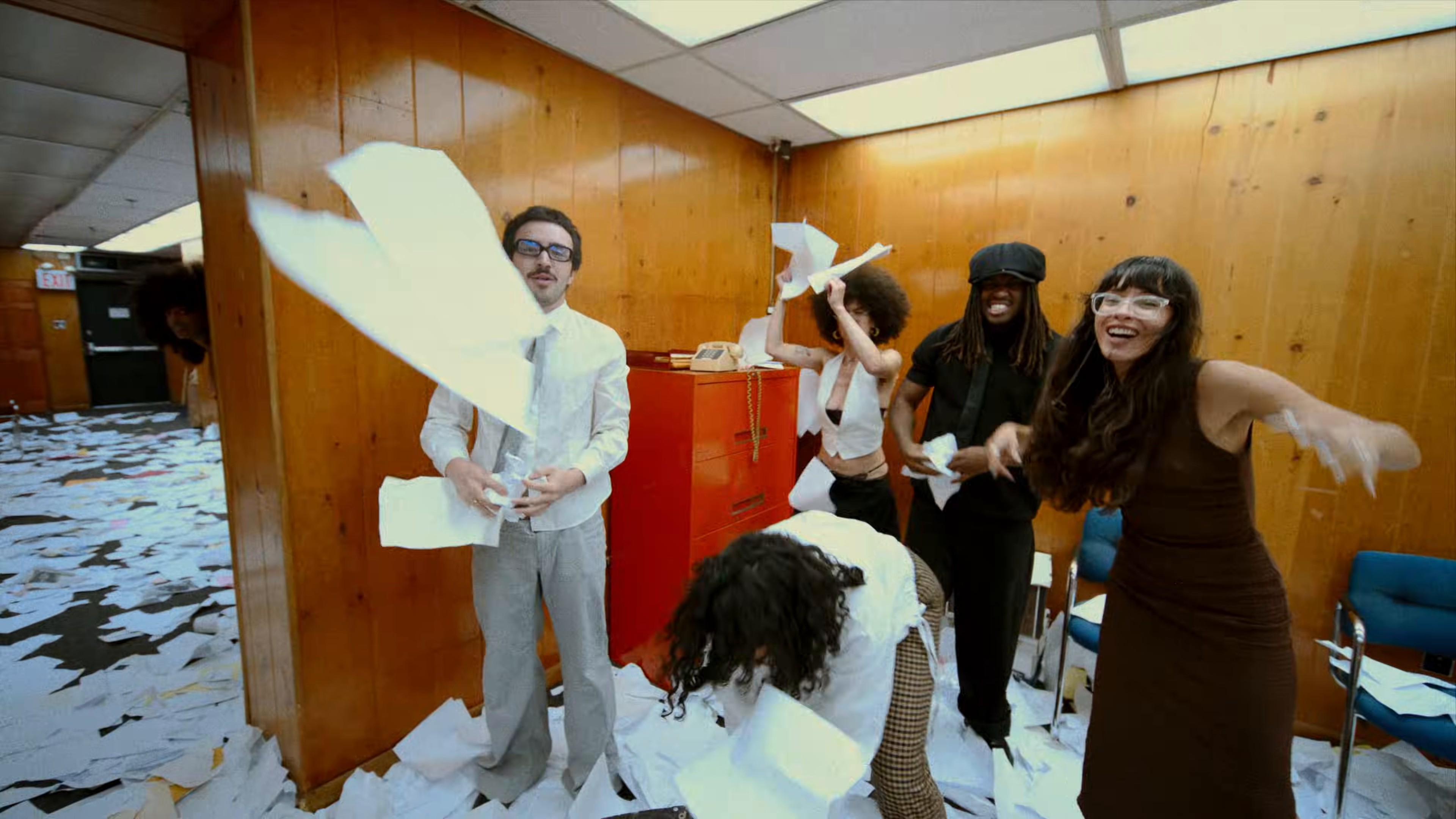 HOWWEFLOW (2025) —  shot,  lighting