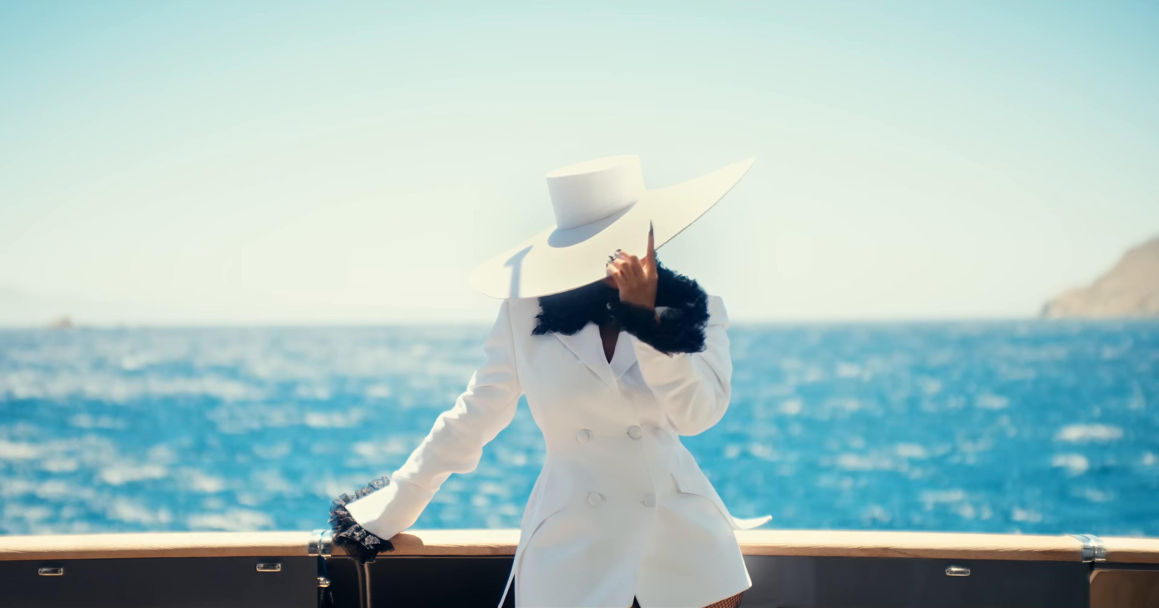 Imaginary Playerz (2025) —  shot,  lighting