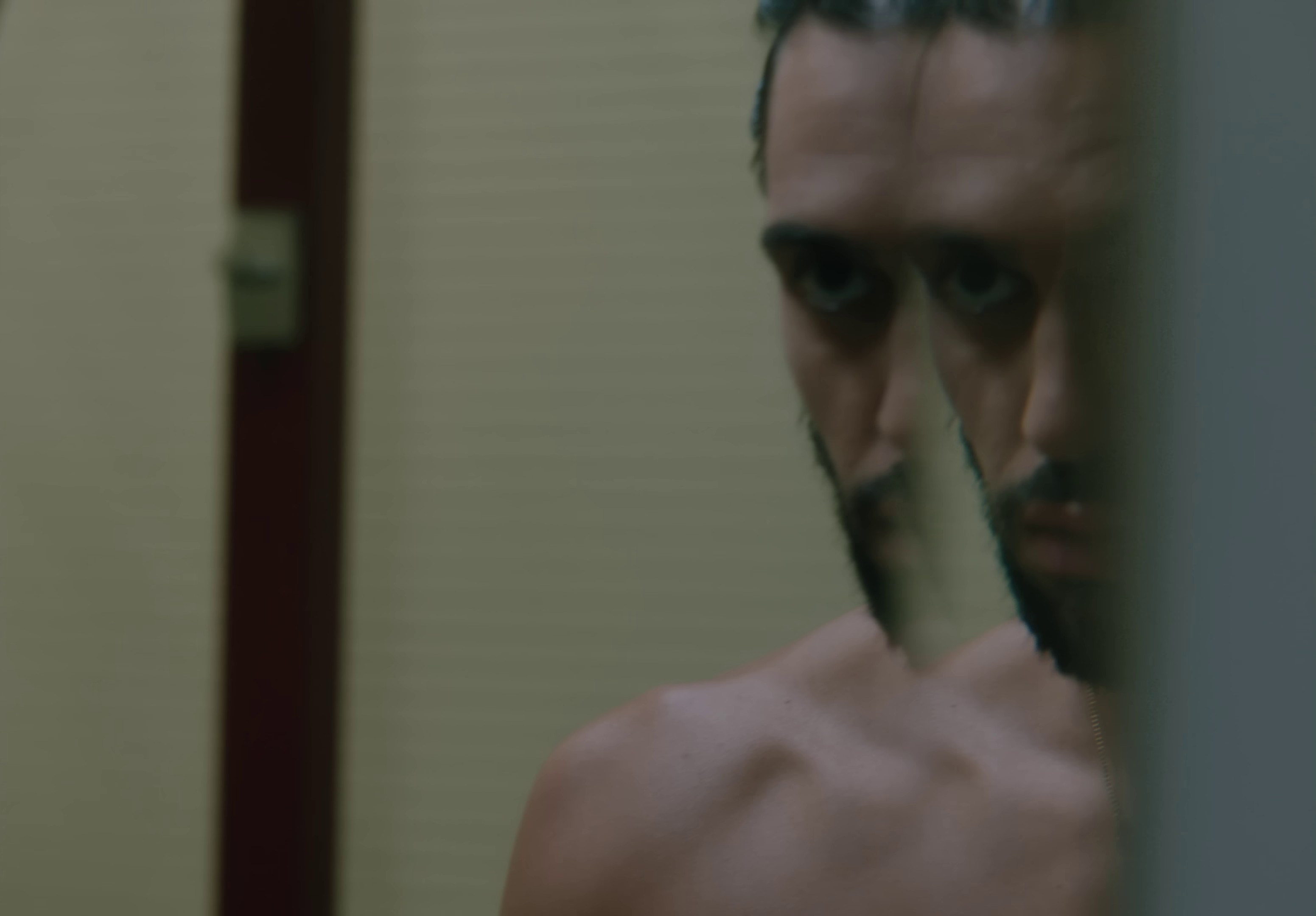 Cocktail d'Amore (2023) —  shot,  lighting