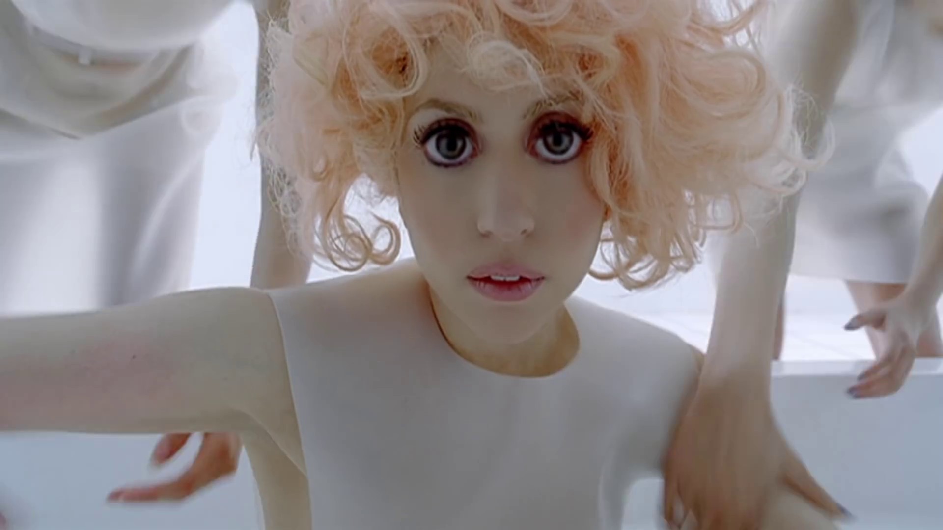 Bad Romance (2009) —  shot,  lighting