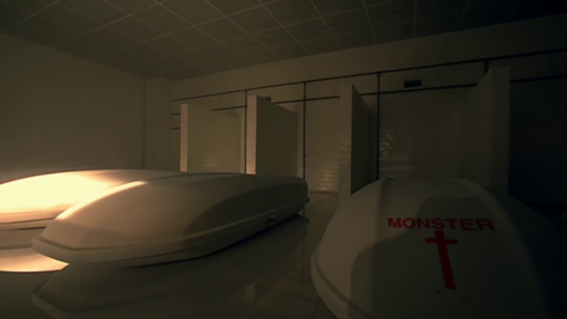 Bad Romance (2009) —  shot,  lighting