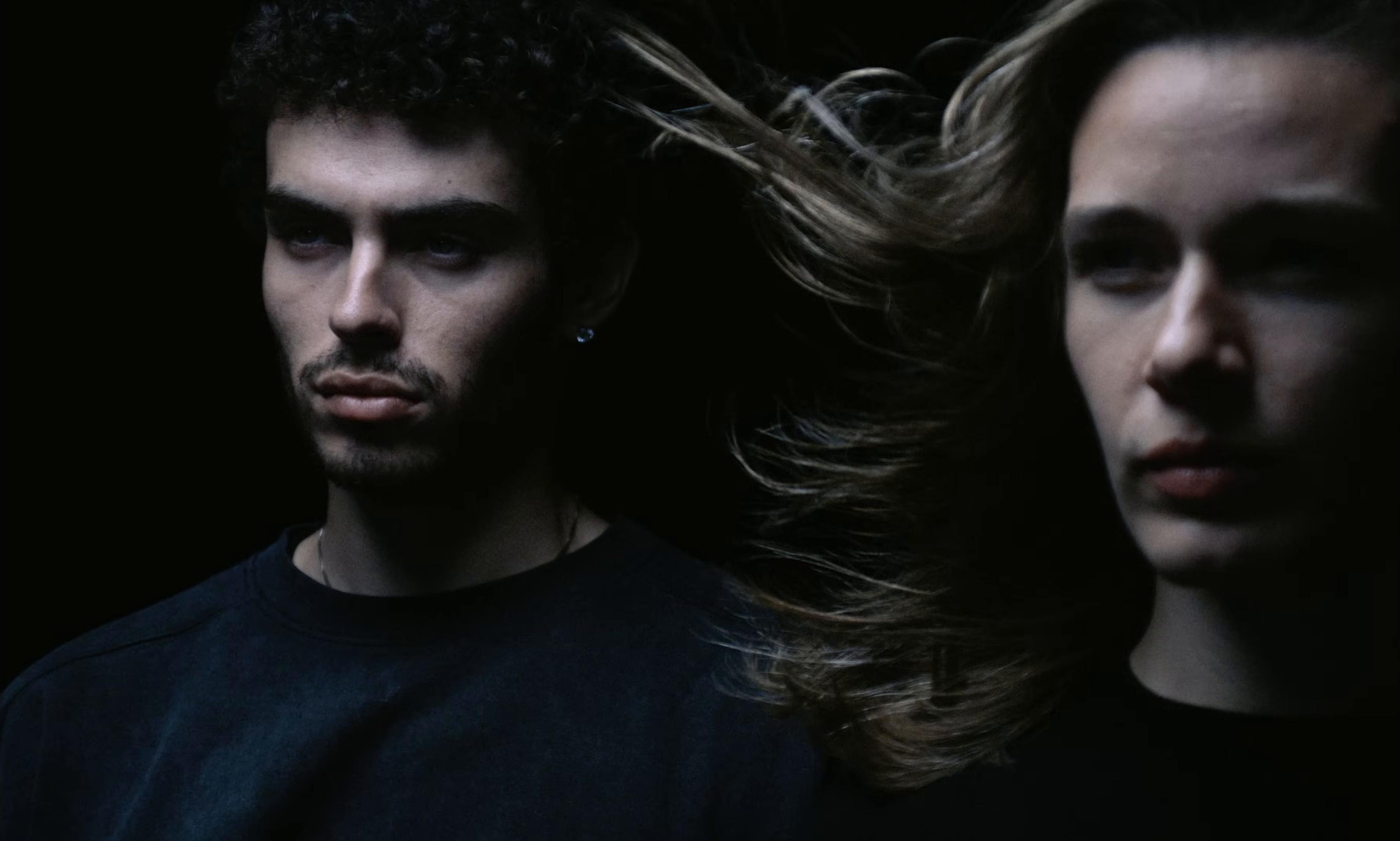 INNER ESCAPE  (2025) —  shot,  lighting