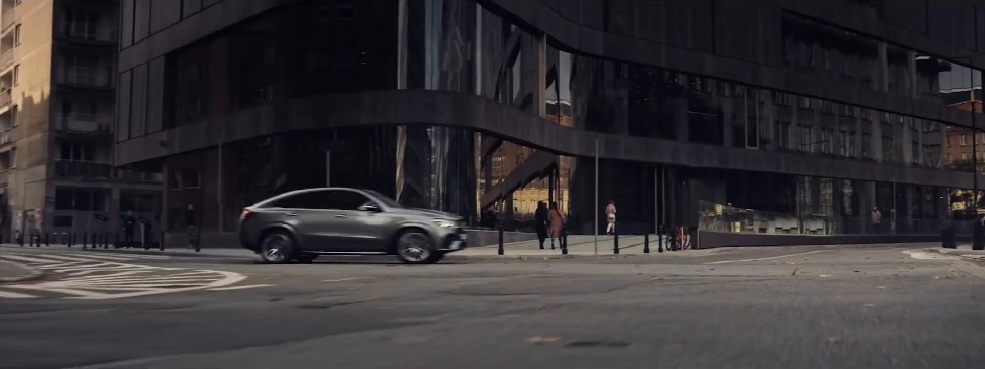 Nuovo GLE Coupé. La vanità non è un peccato. (2020) —  shot,  lighting