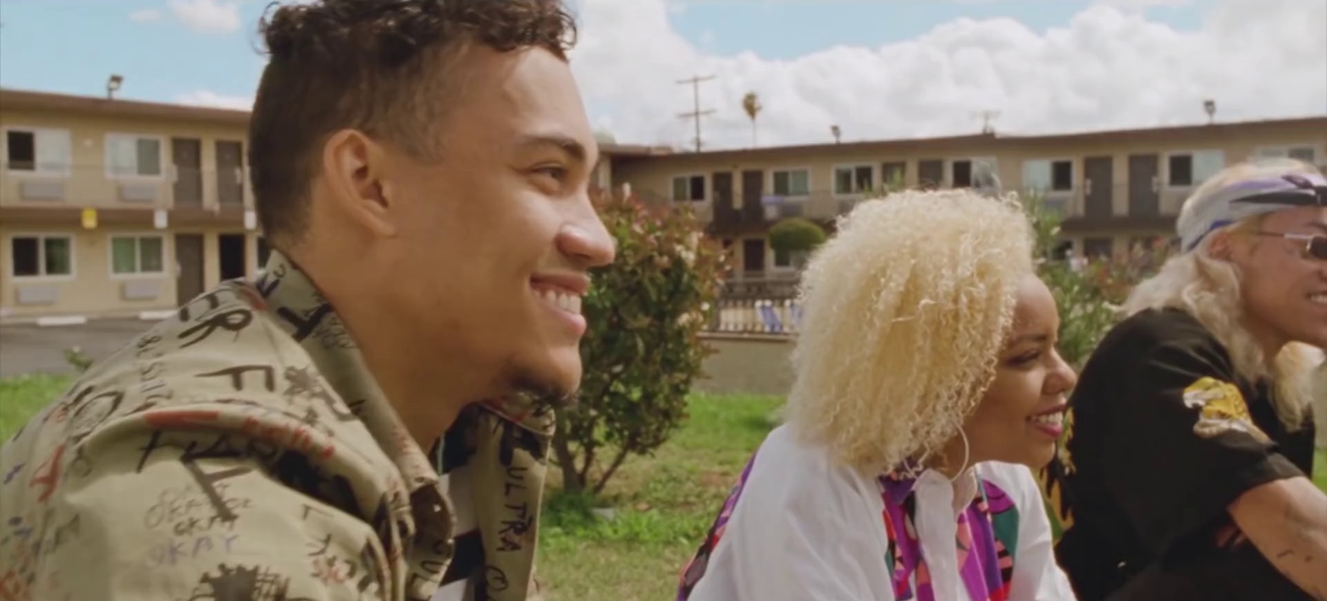 Vintage  (2018) —  shot,  lighting