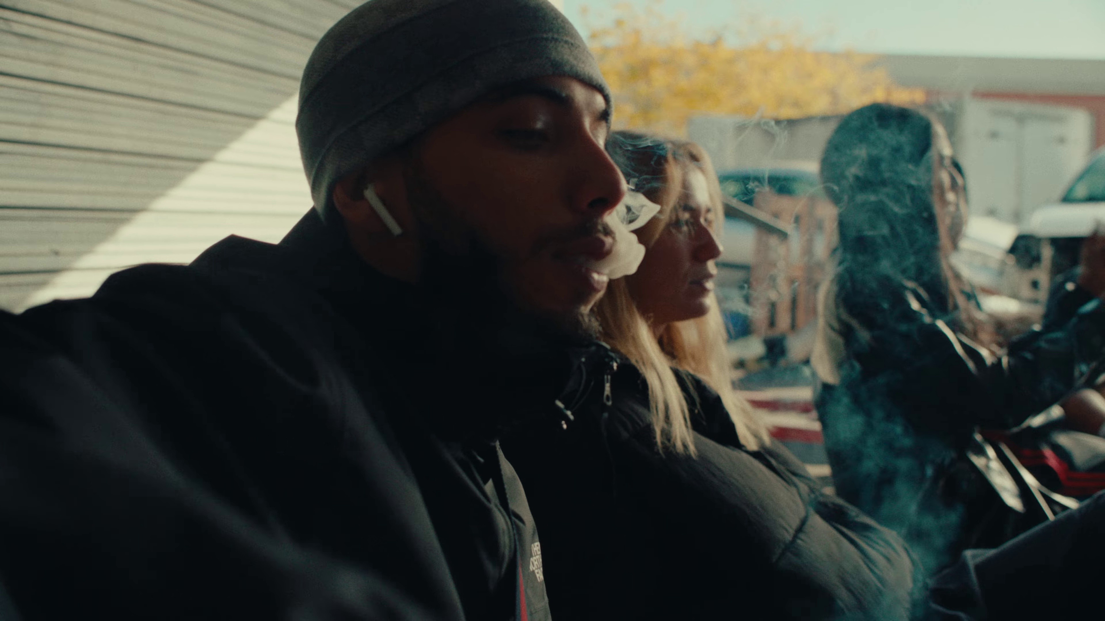 Rider toute la night  (2021) —  shot,  lighting