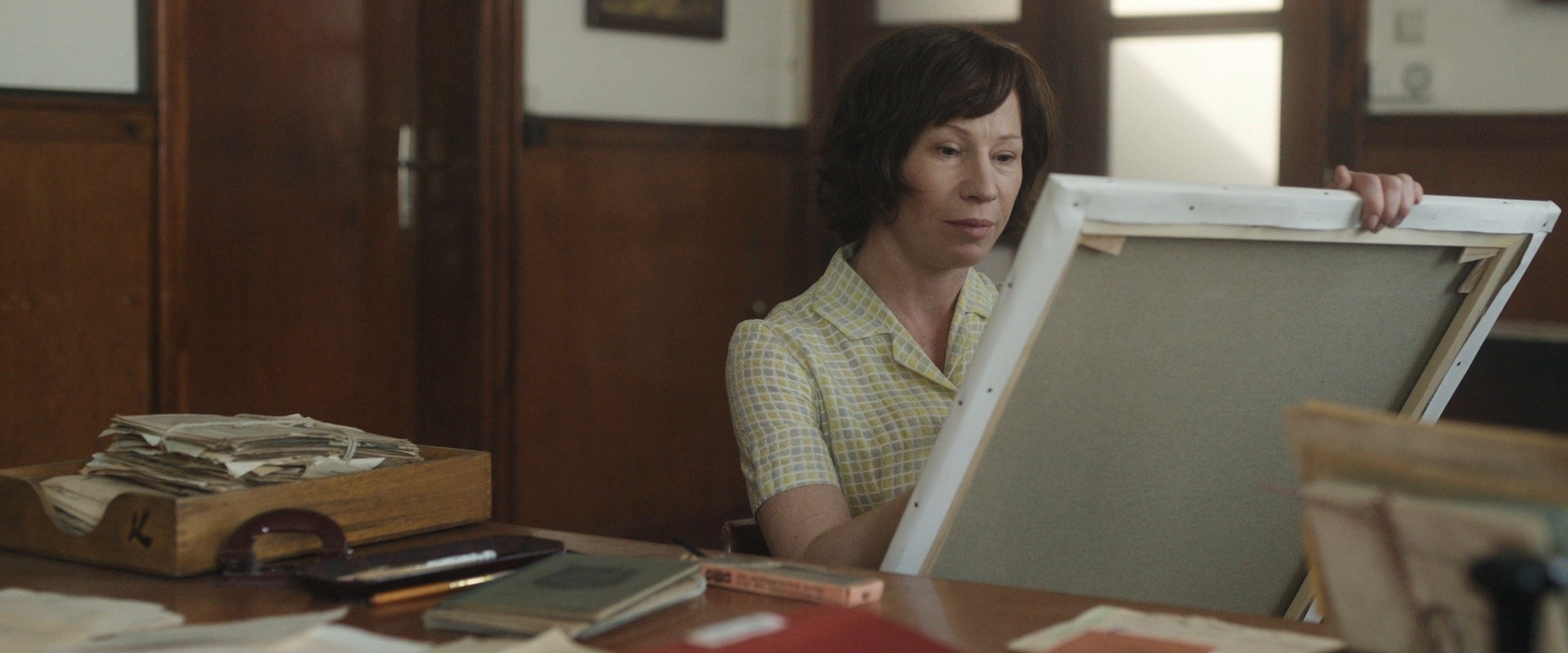 Mit einem Tiger schlafen (2024) —  shot,  lighting