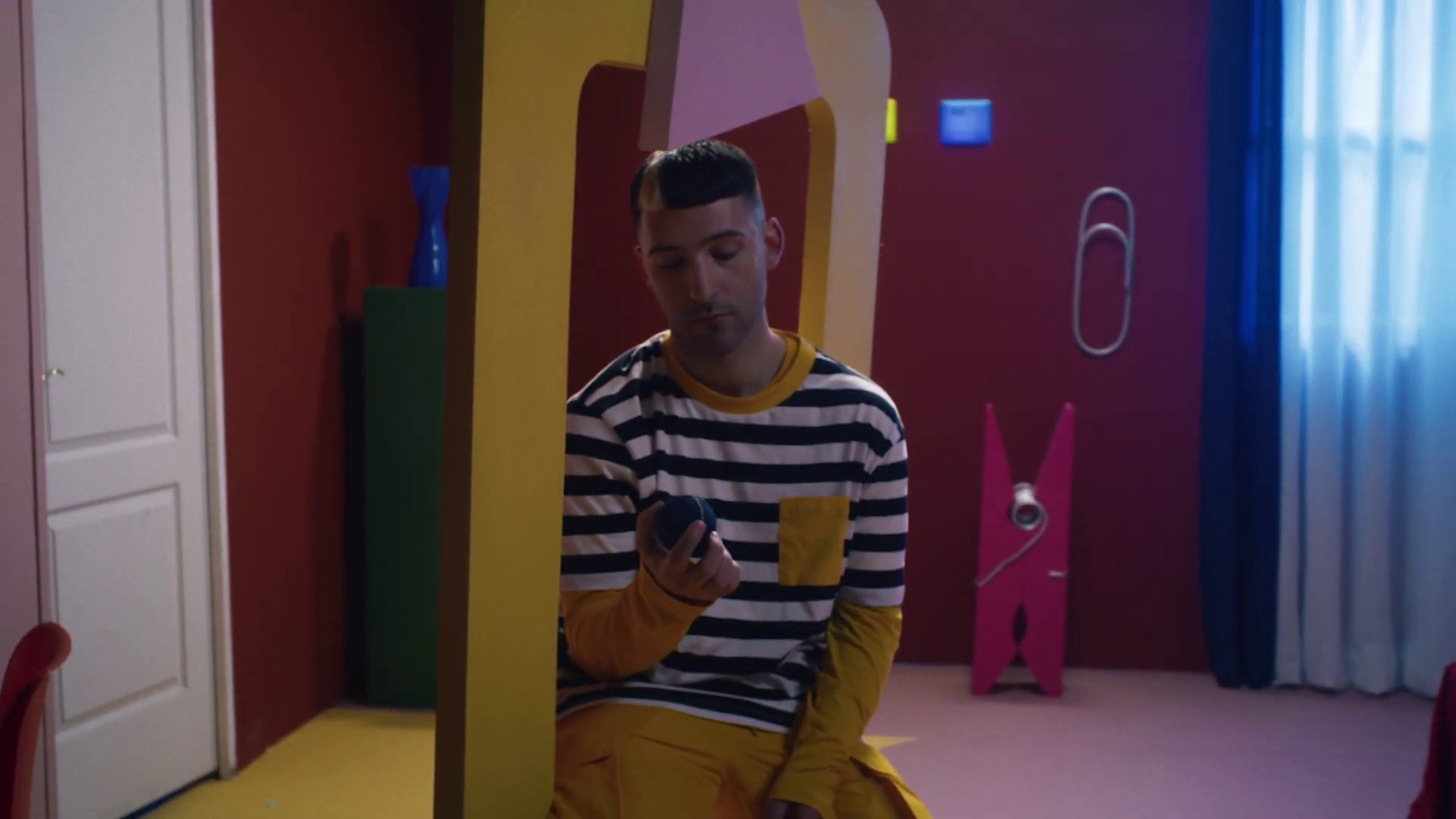 COMPLICACIÓ (2020) —  shot,  lighting