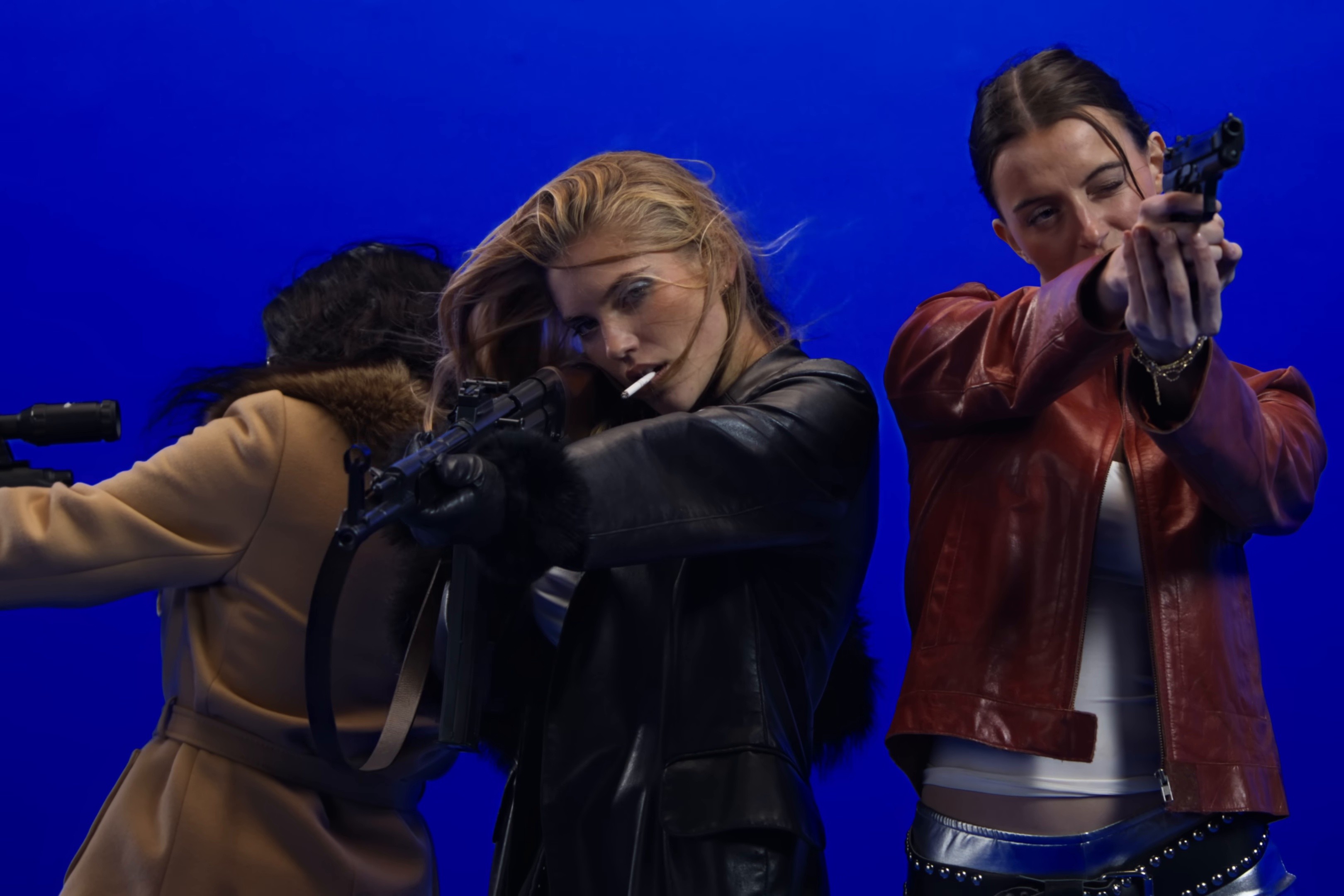  17 TEUDY  (2024) —  shot,  lighting