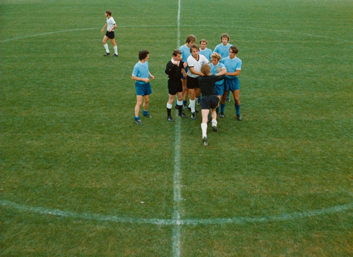 The Goalie's Anxiety at the Penalty Kick (1977) —  shot,  lighting