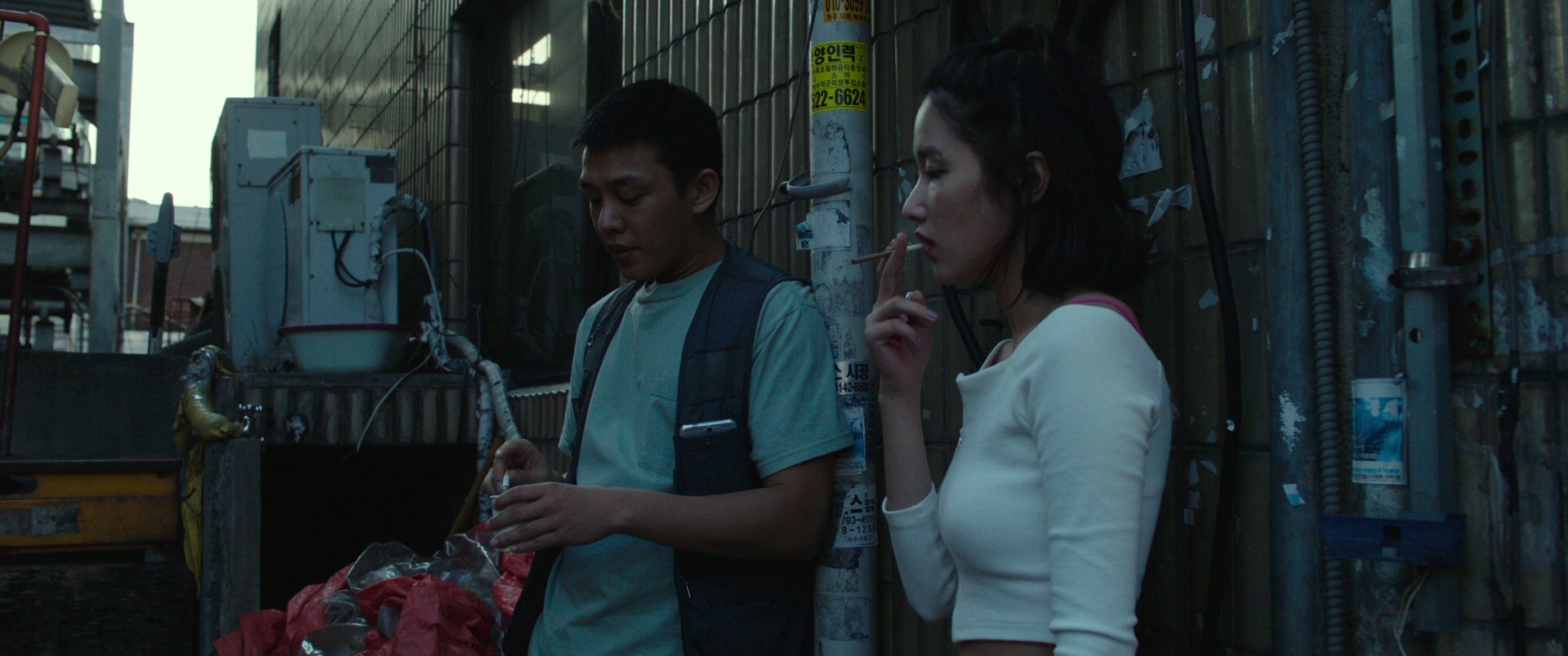 Burning (2018) —  shot,  lighting