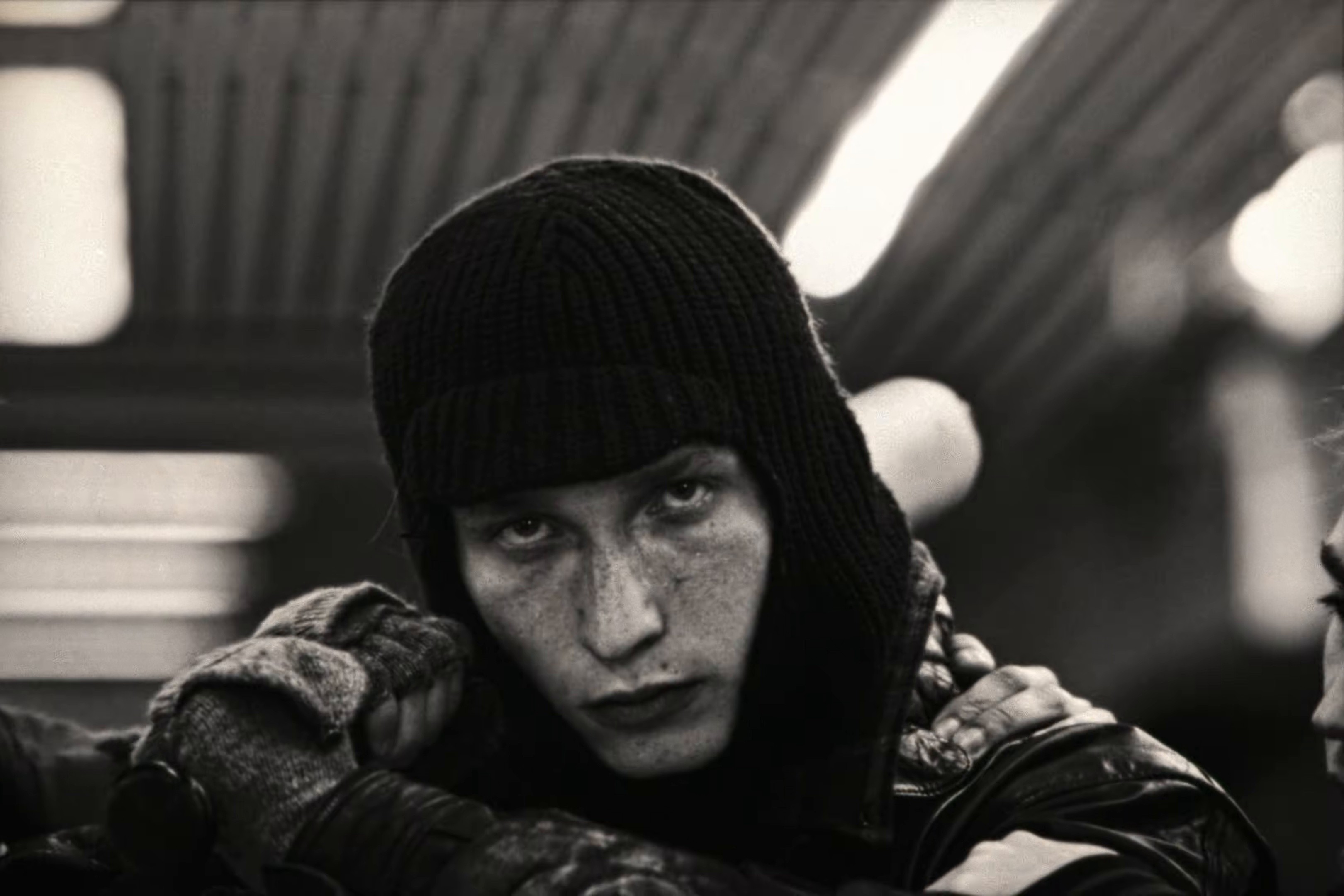 SI LE SOLEIL EXISTE (2025) —  shot,  lighting