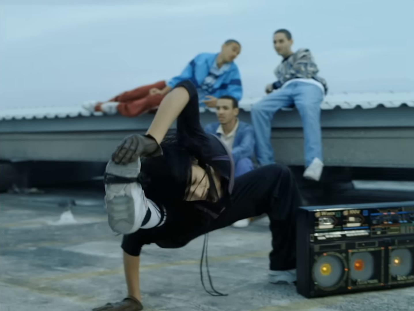 Hung Up (2009) —  shot,  lighting