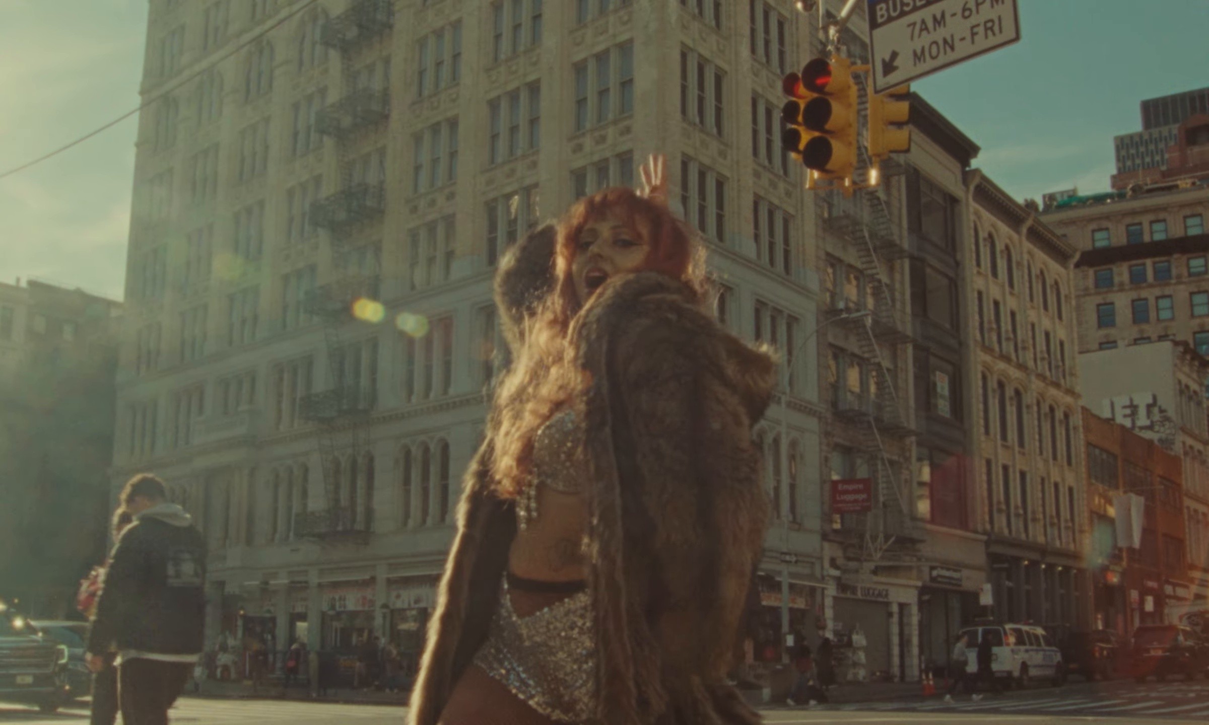 Radio (2025) —  shot,  lighting