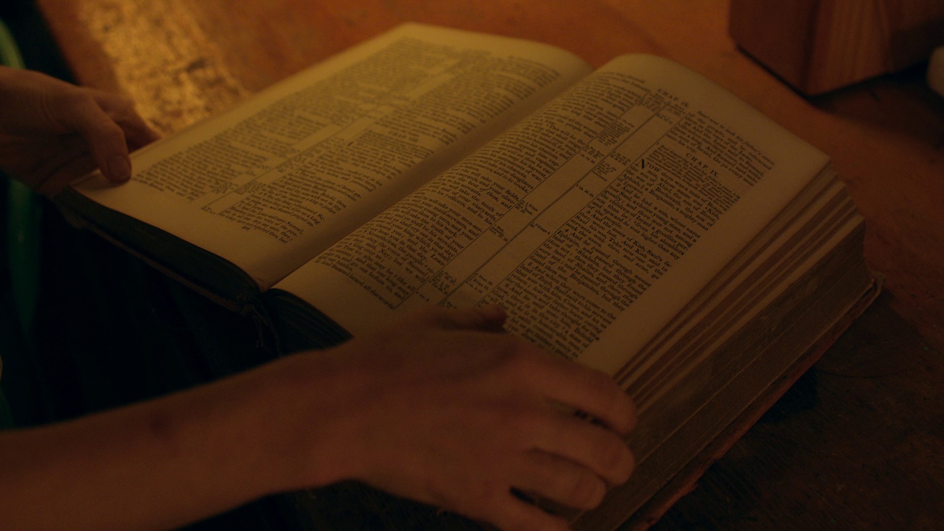 Things Heard & Seen (2021) —  shot,  lighting