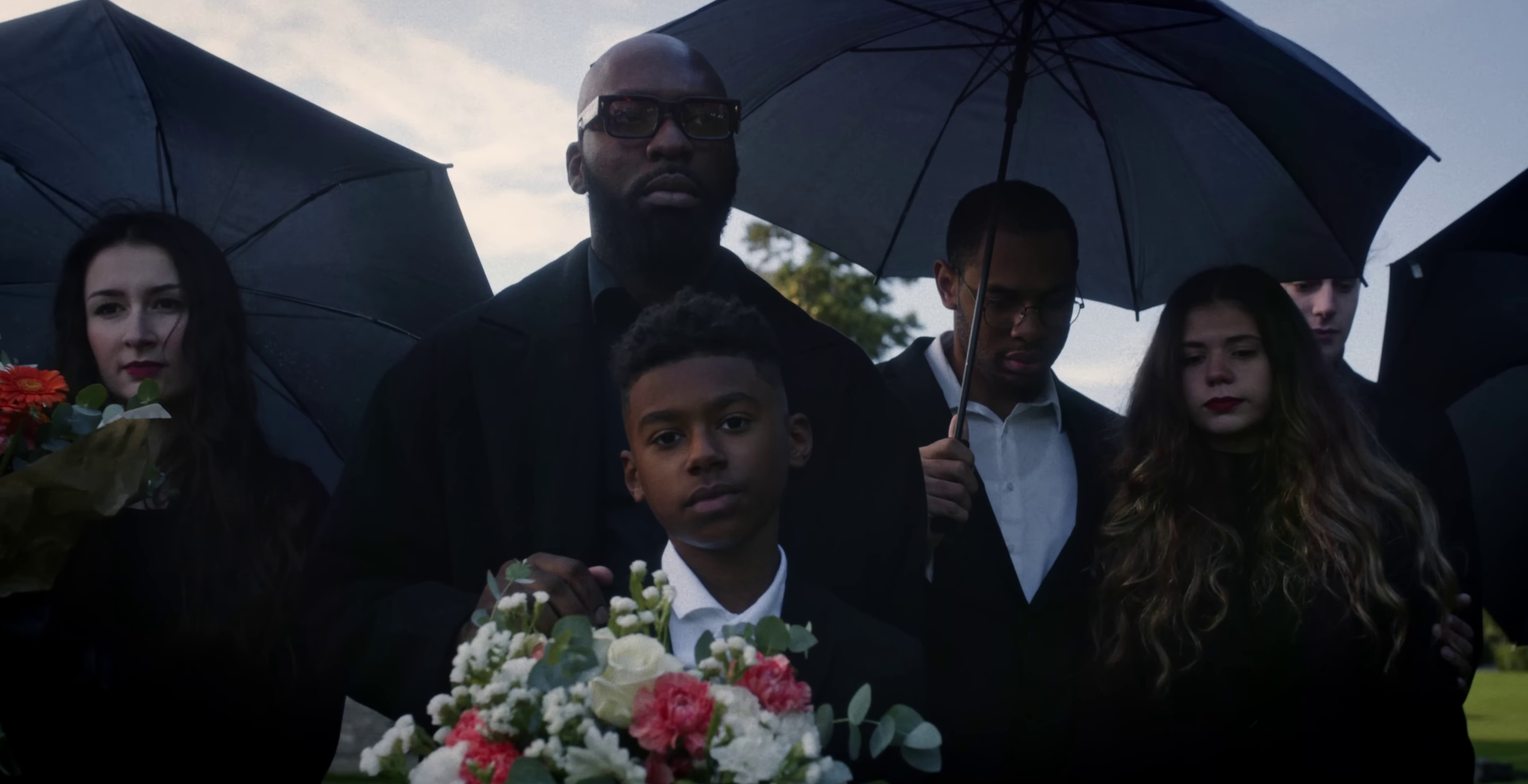 WOWOWO (2022) —  shot,  lighting