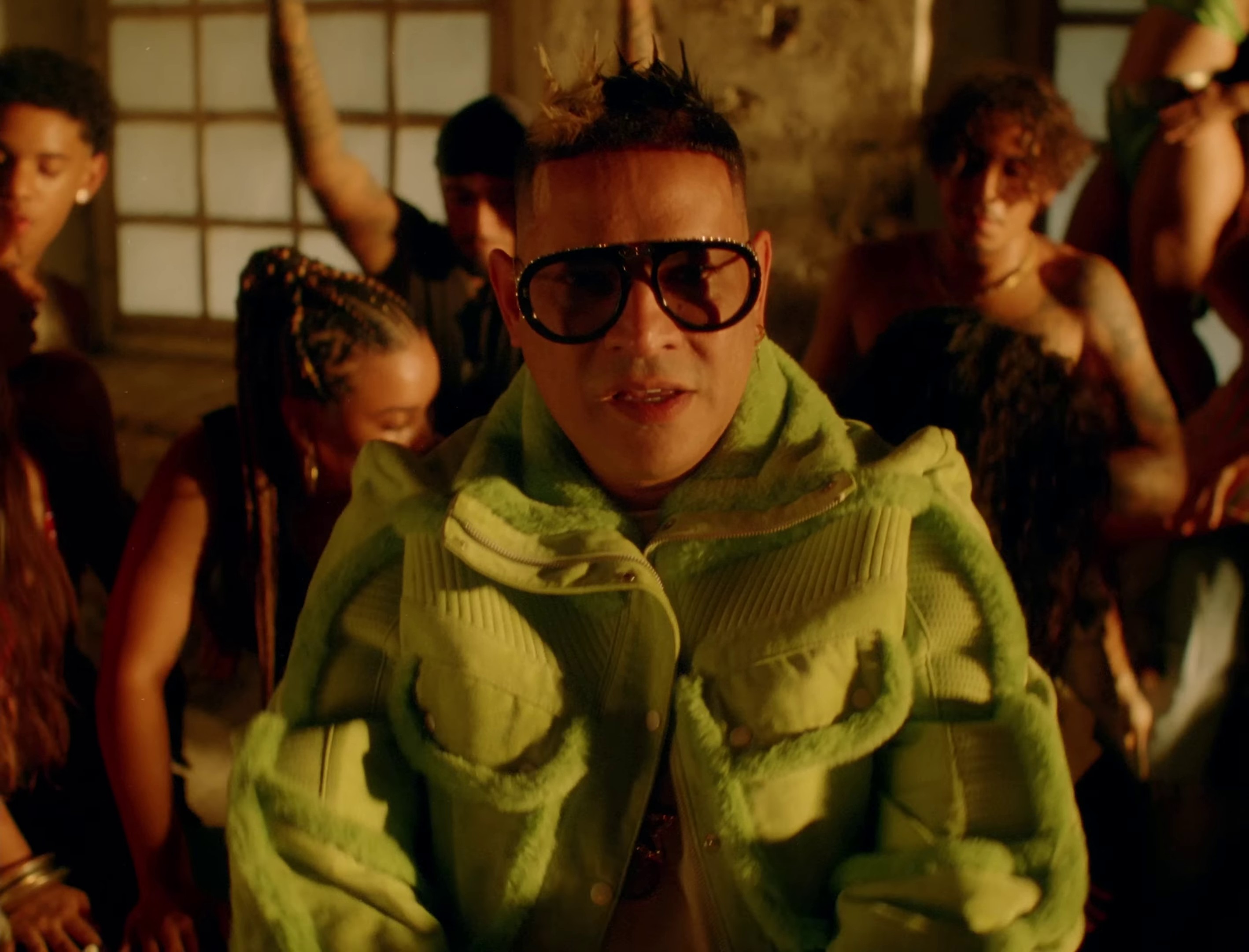 GATÚBELA (2022) —  shot,  lighting