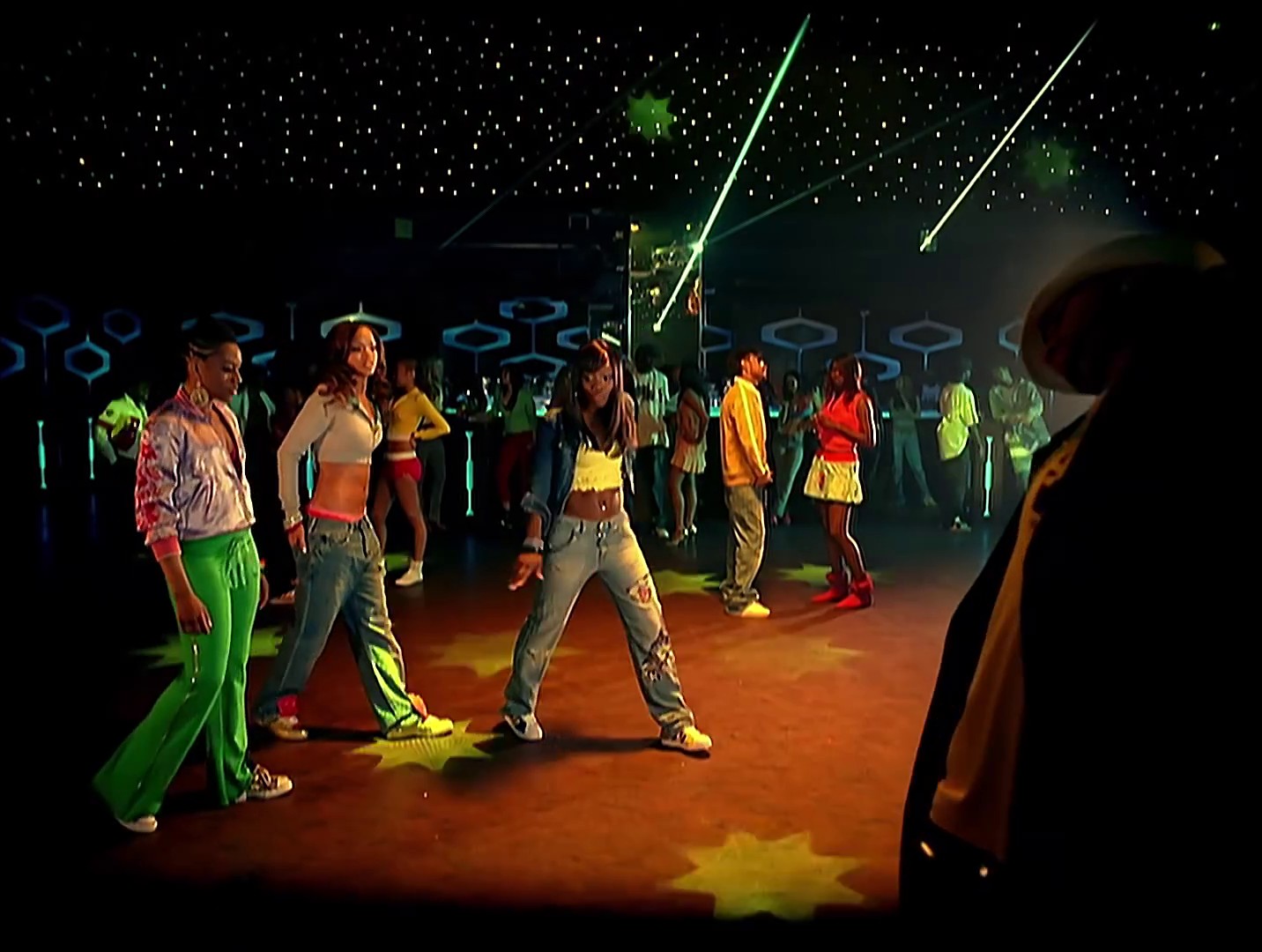 Pon de Replay (2005) —  shot,  lighting